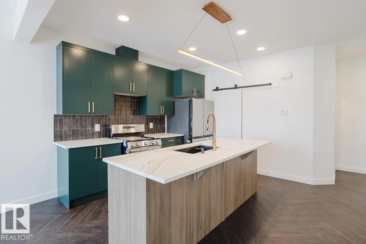 2837 65 ST SW