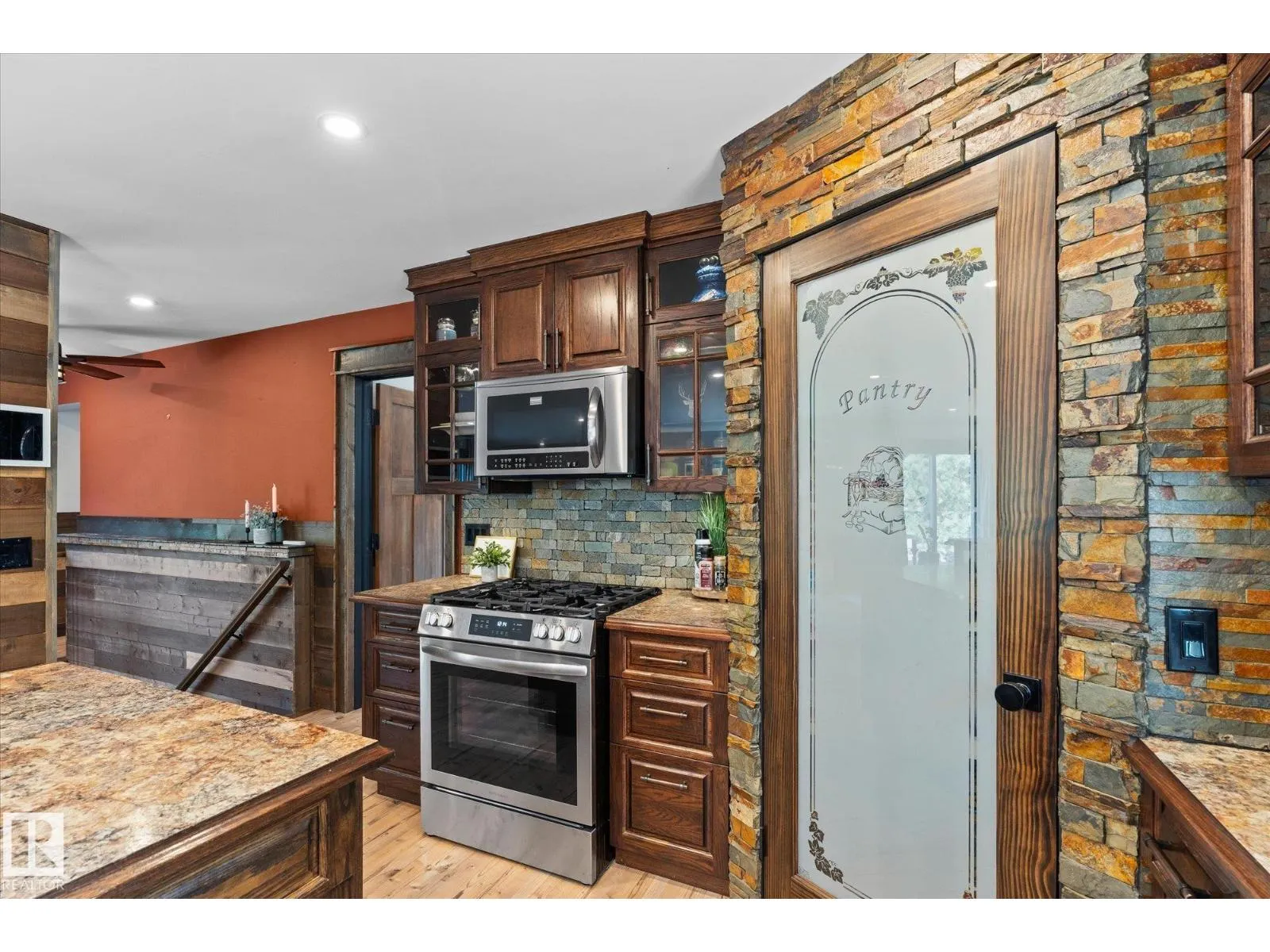 #12 53333 RGE ROAD 20