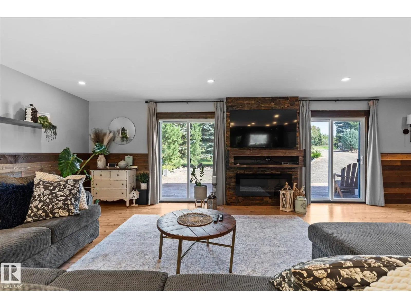 #12 53333 RGE ROAD 20