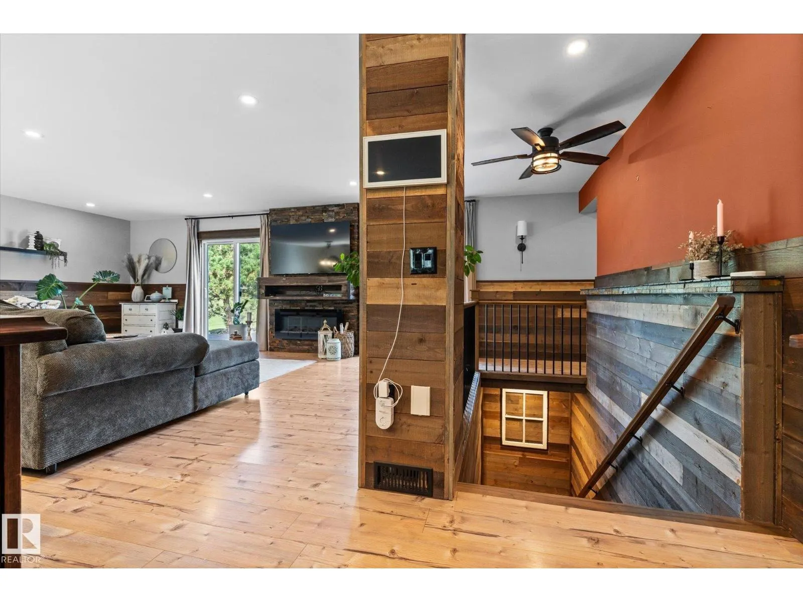 #12 53333 RGE ROAD 20