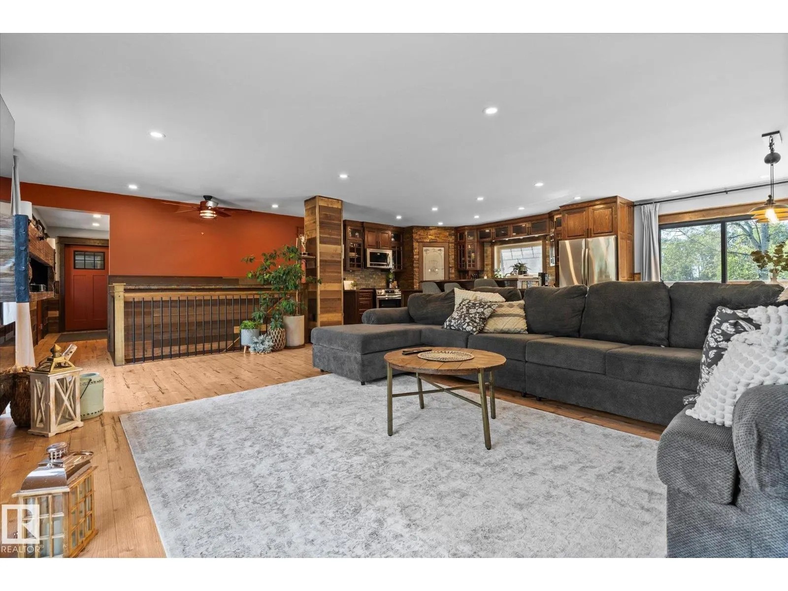 #12 53333 RGE ROAD 20