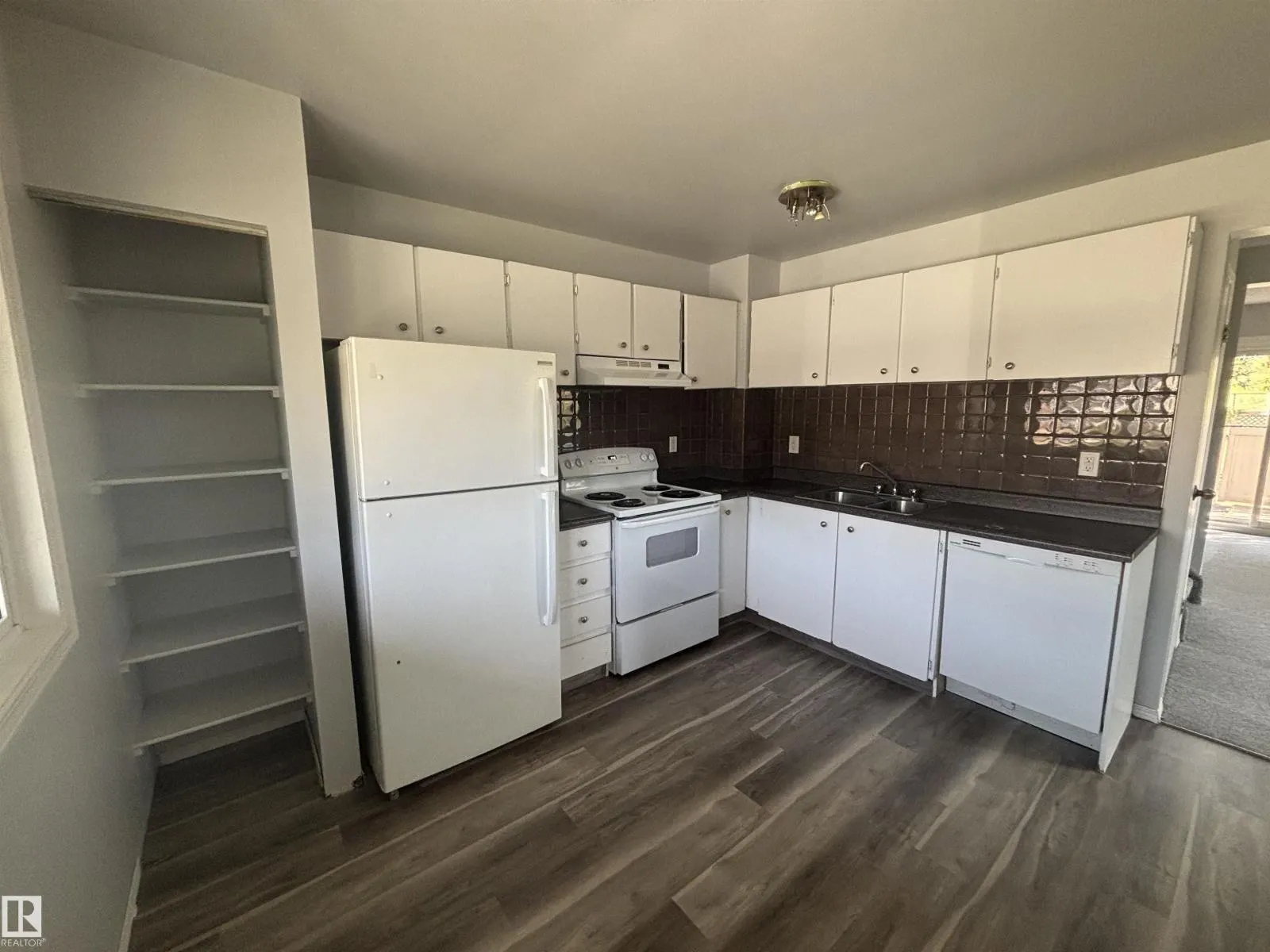 #1 13833 30 ST NW