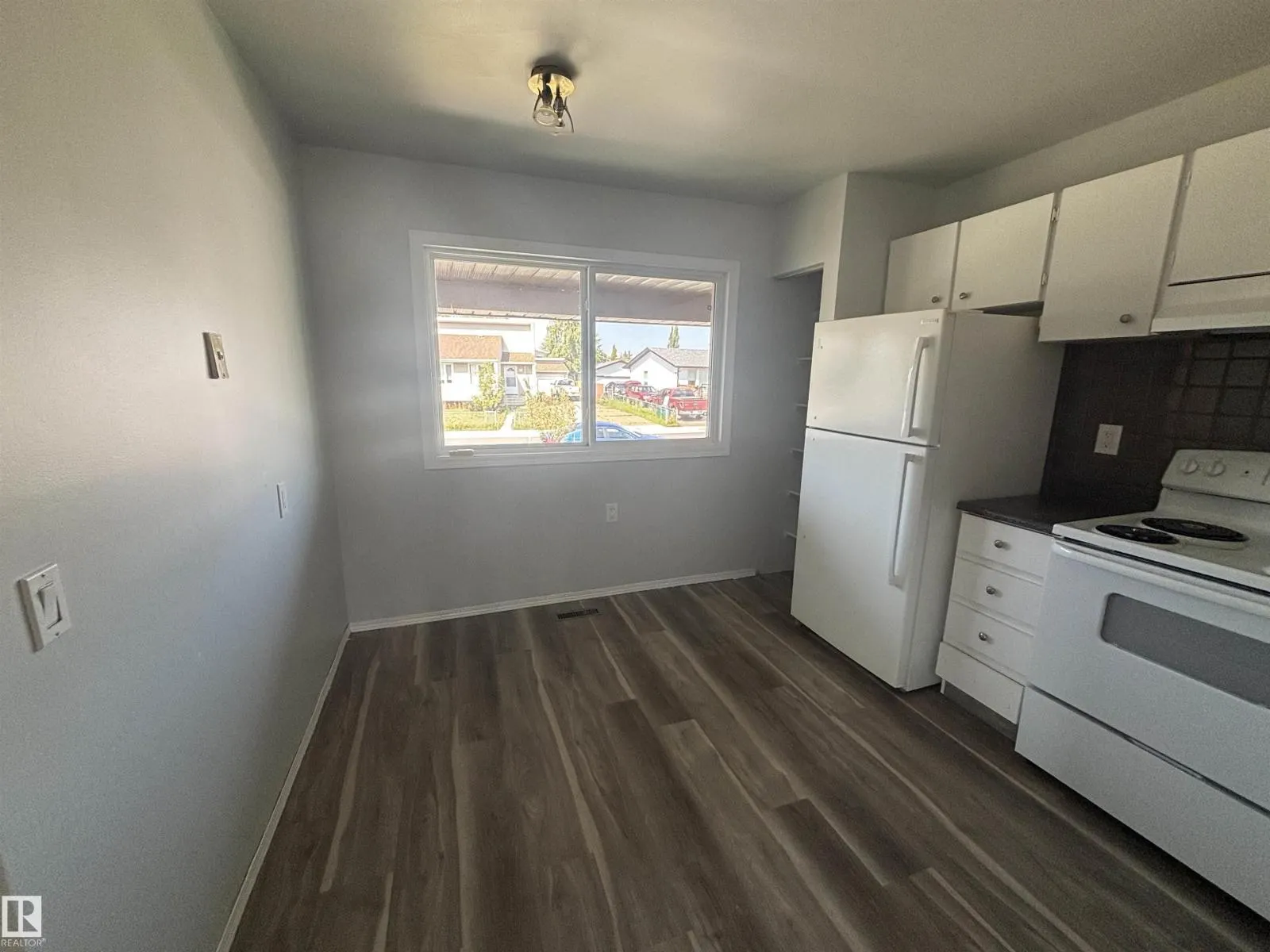 #1 13833 30 ST NW