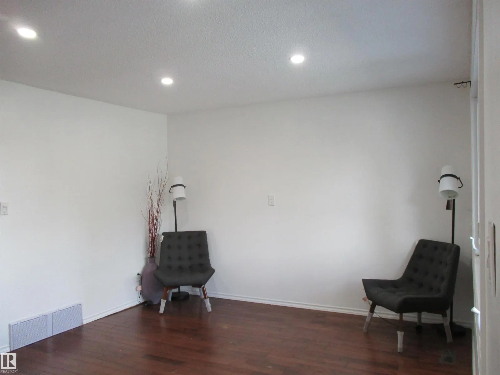 16520 115 ST NW