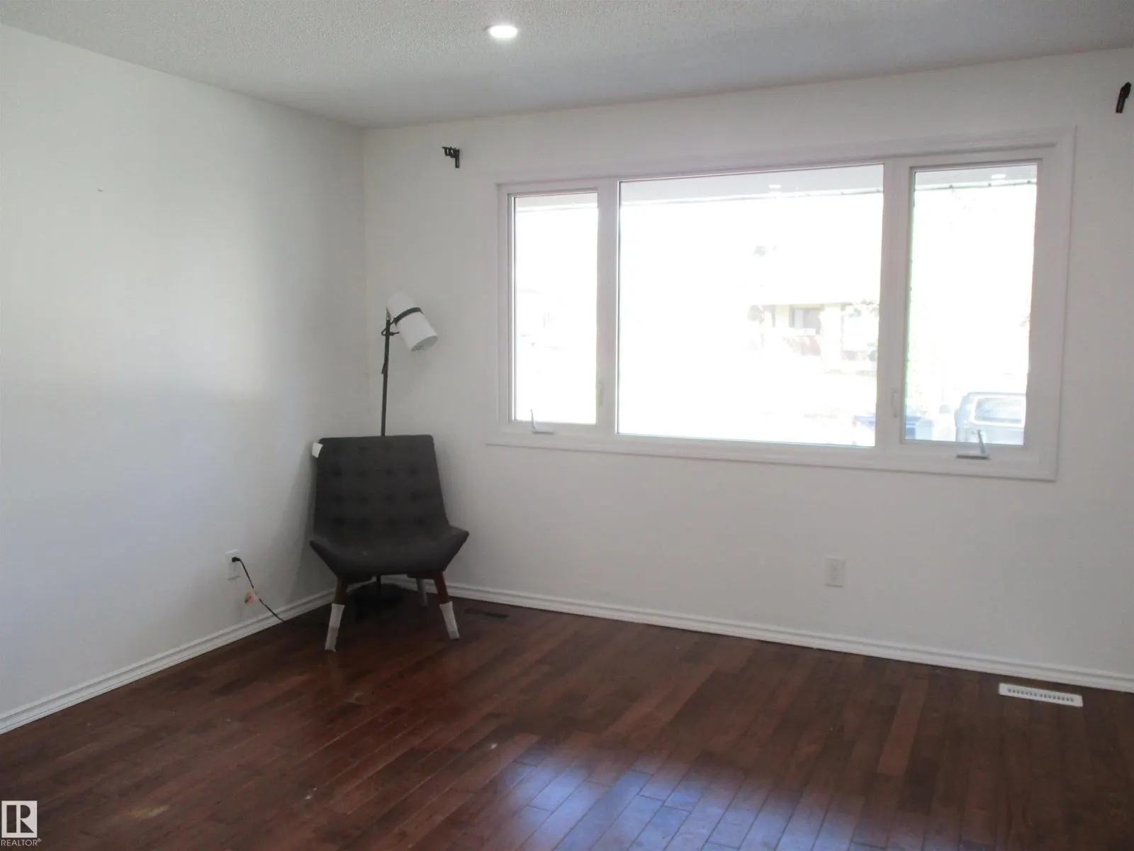 16520 115 ST NW