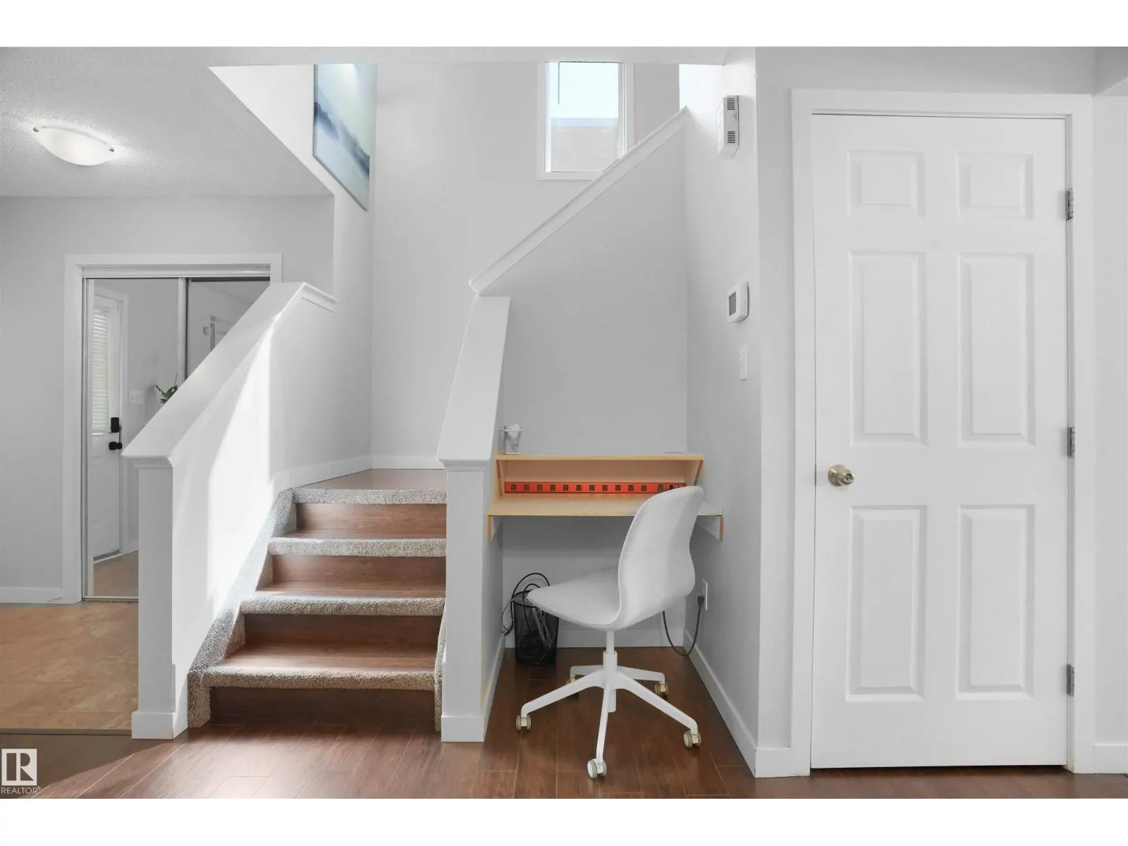 21353 87A AV NW