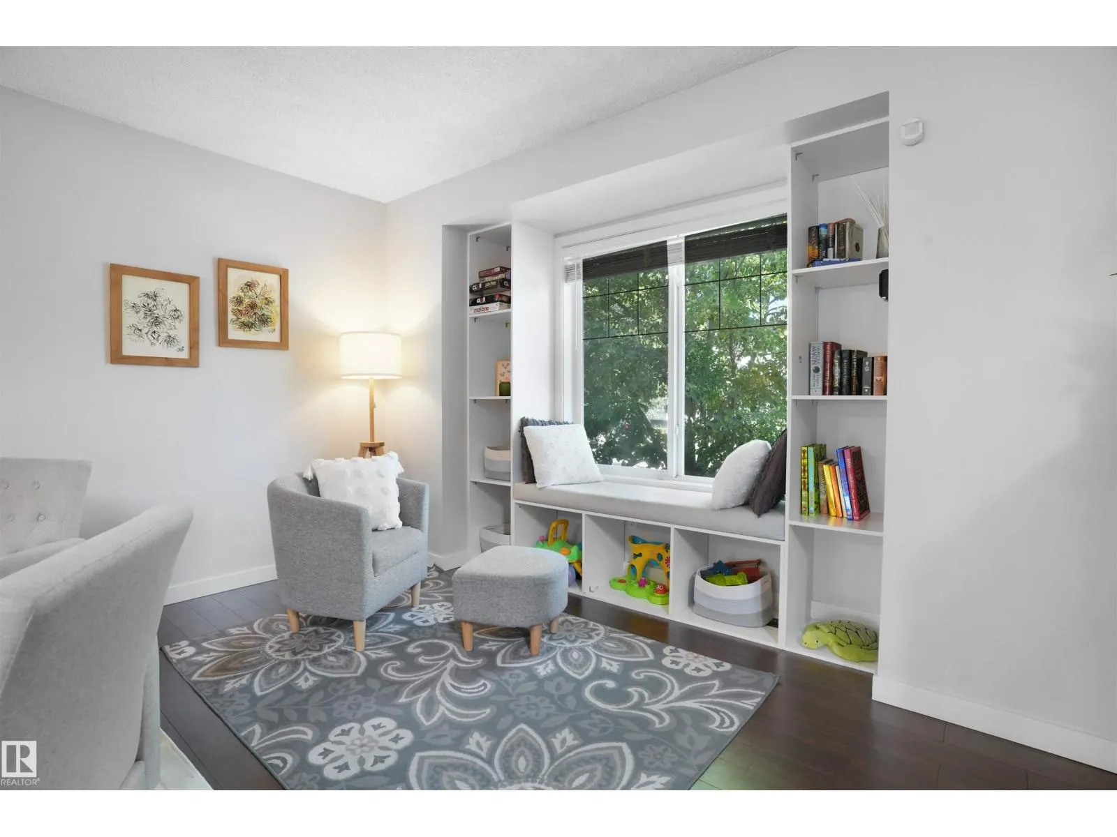 21353 87A AV NW