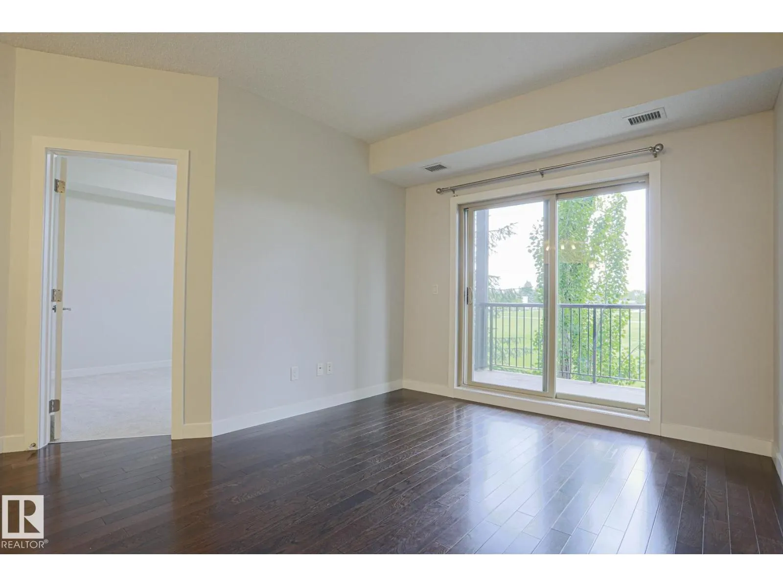 #205 10530 56 AV NW