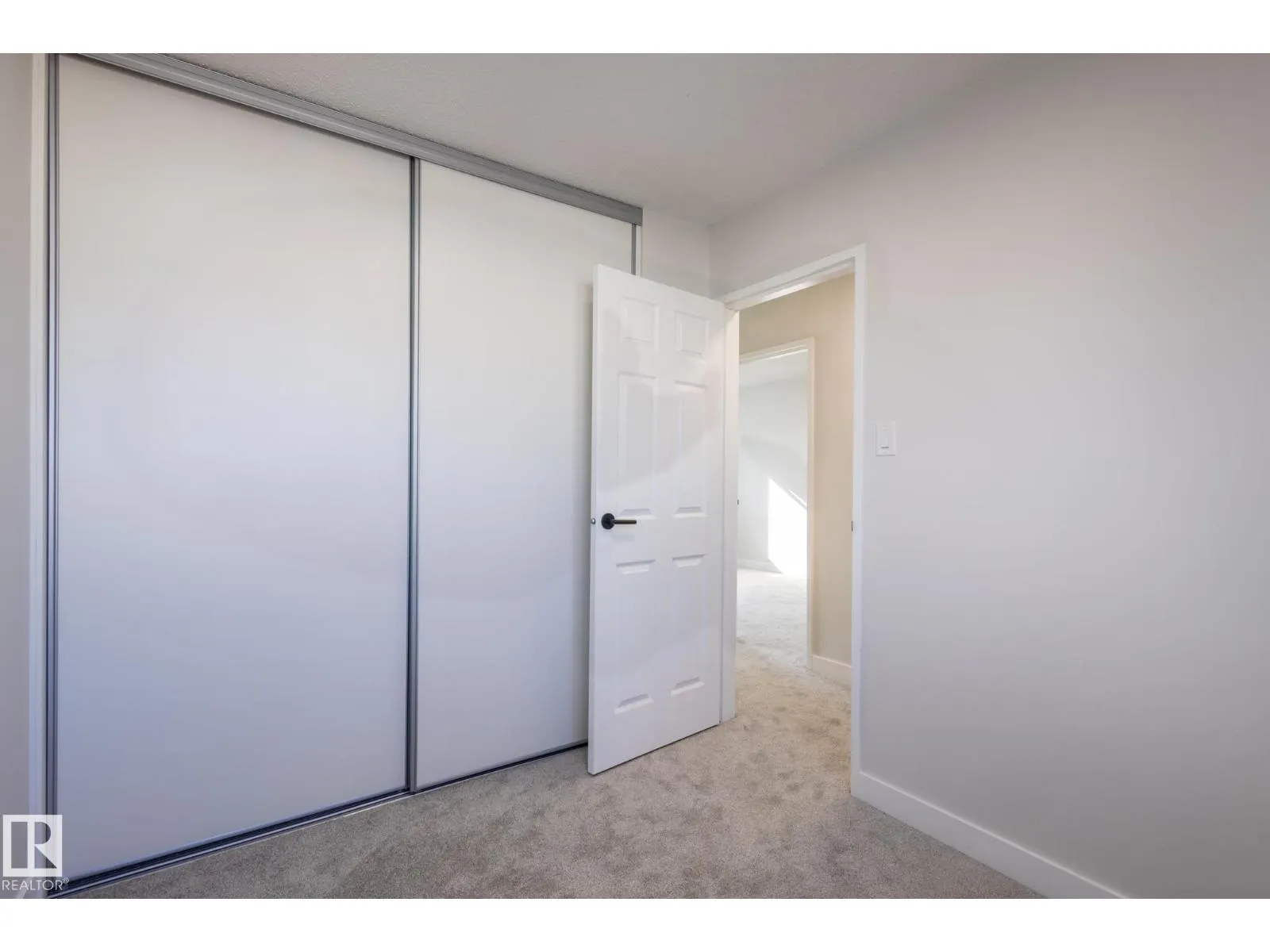 62 AMBERLY CO NW