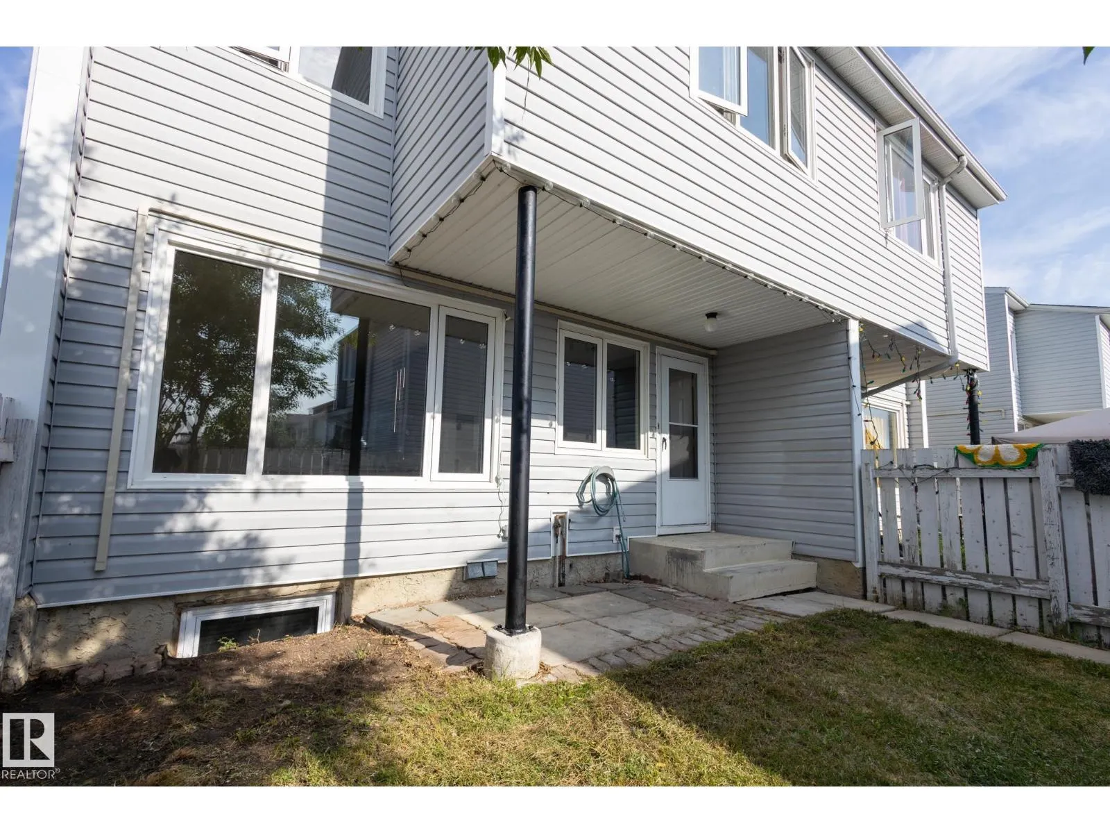 62 AMBERLY CO NW