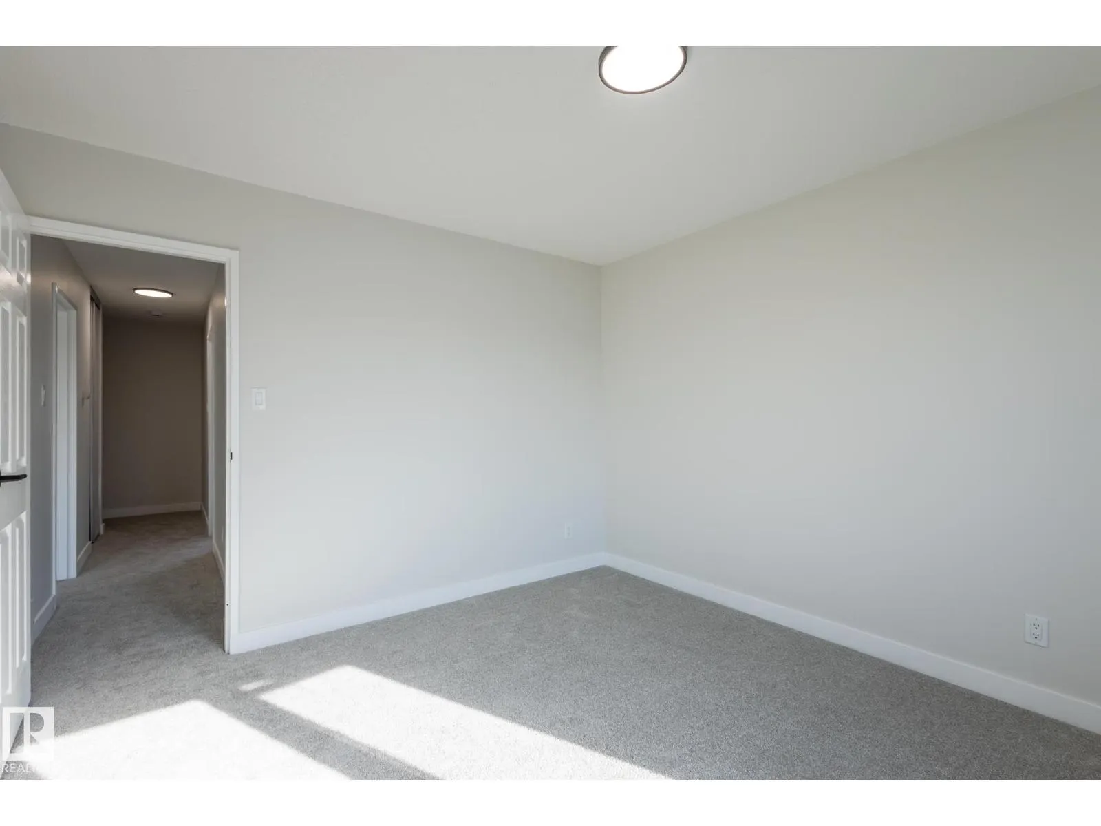 62 AMBERLY CO NW
