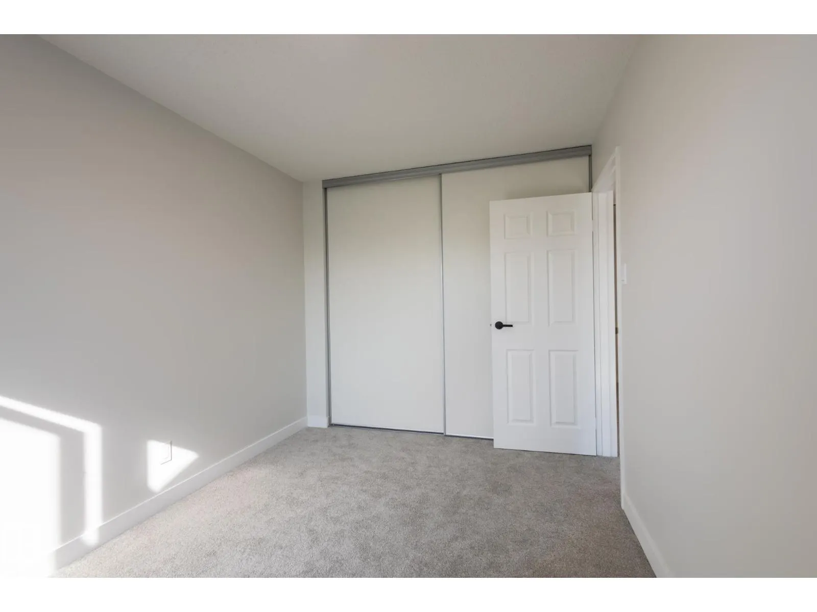 62 AMBERLY CO NW