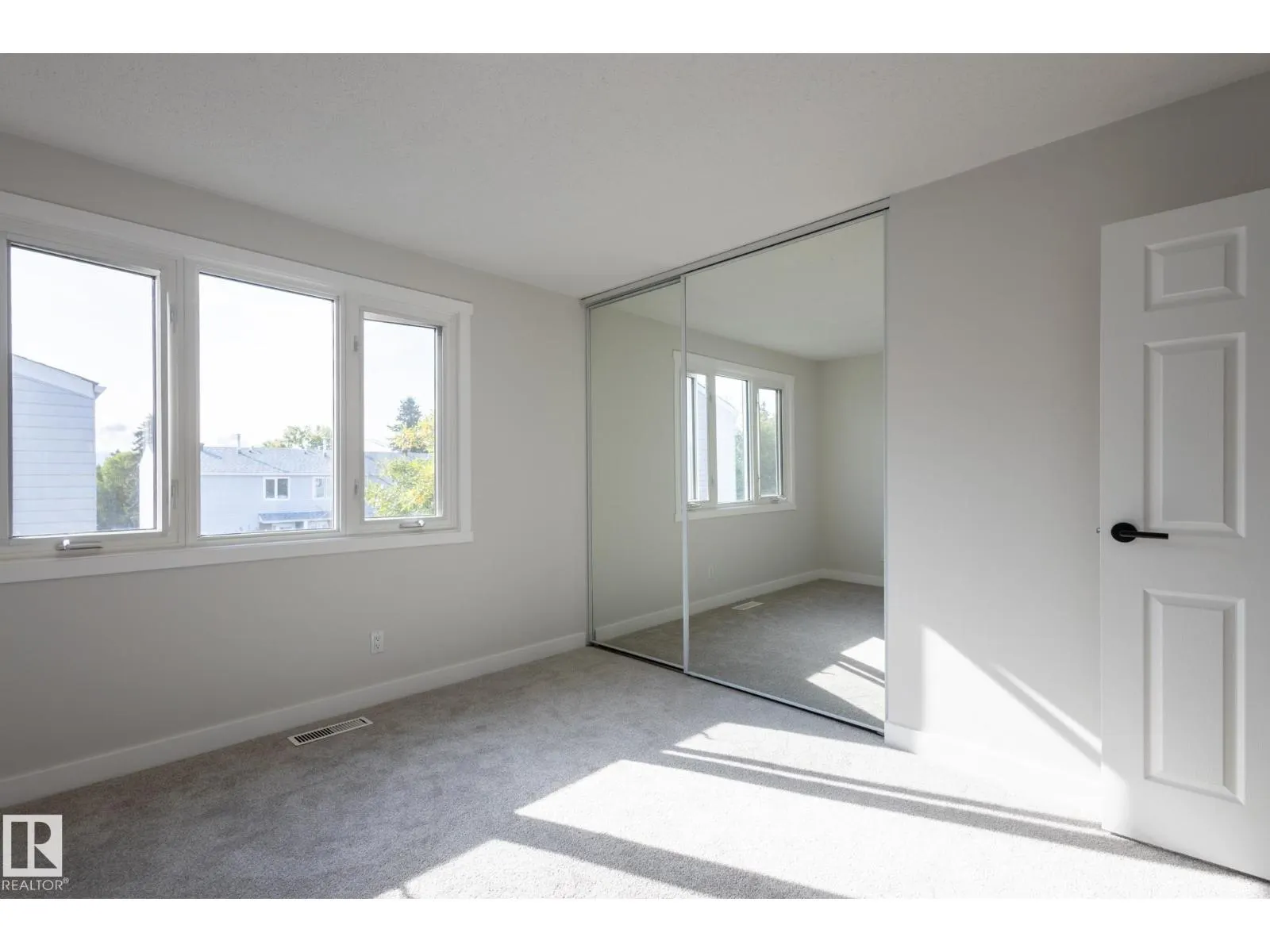 62 AMBERLY CO NW