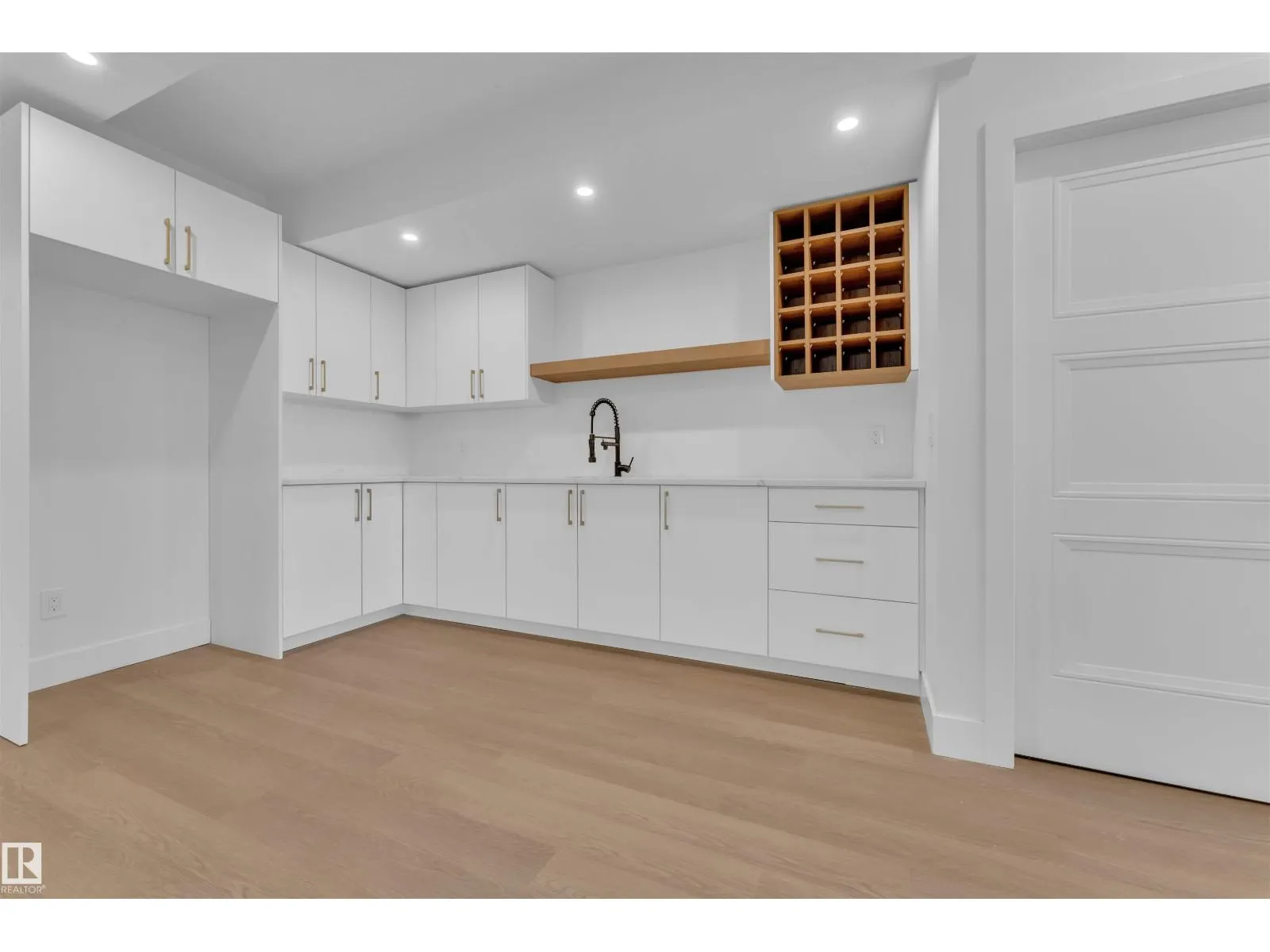 164 Caledon Crescent