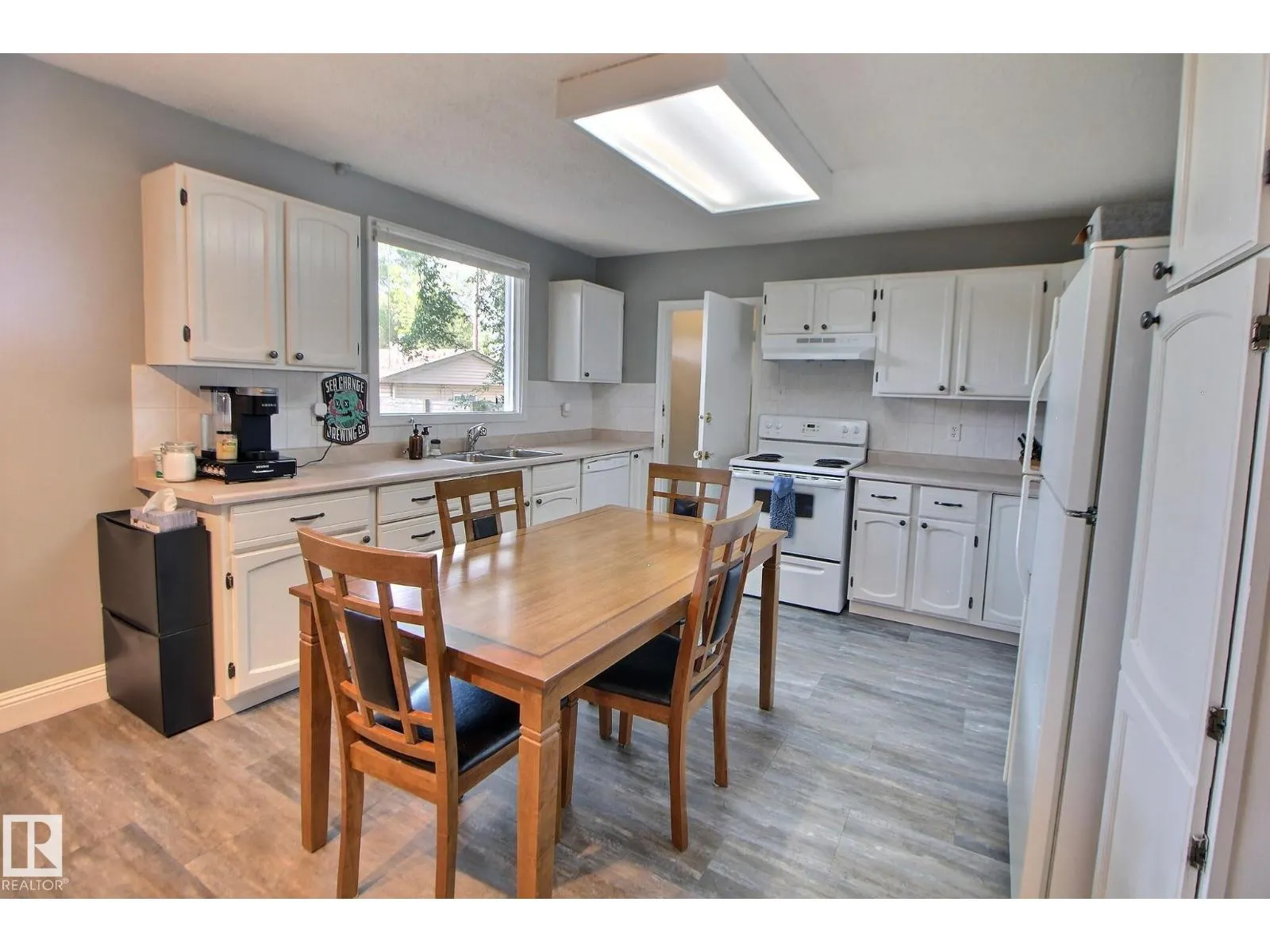 13208 SHERBROOKE AV NW