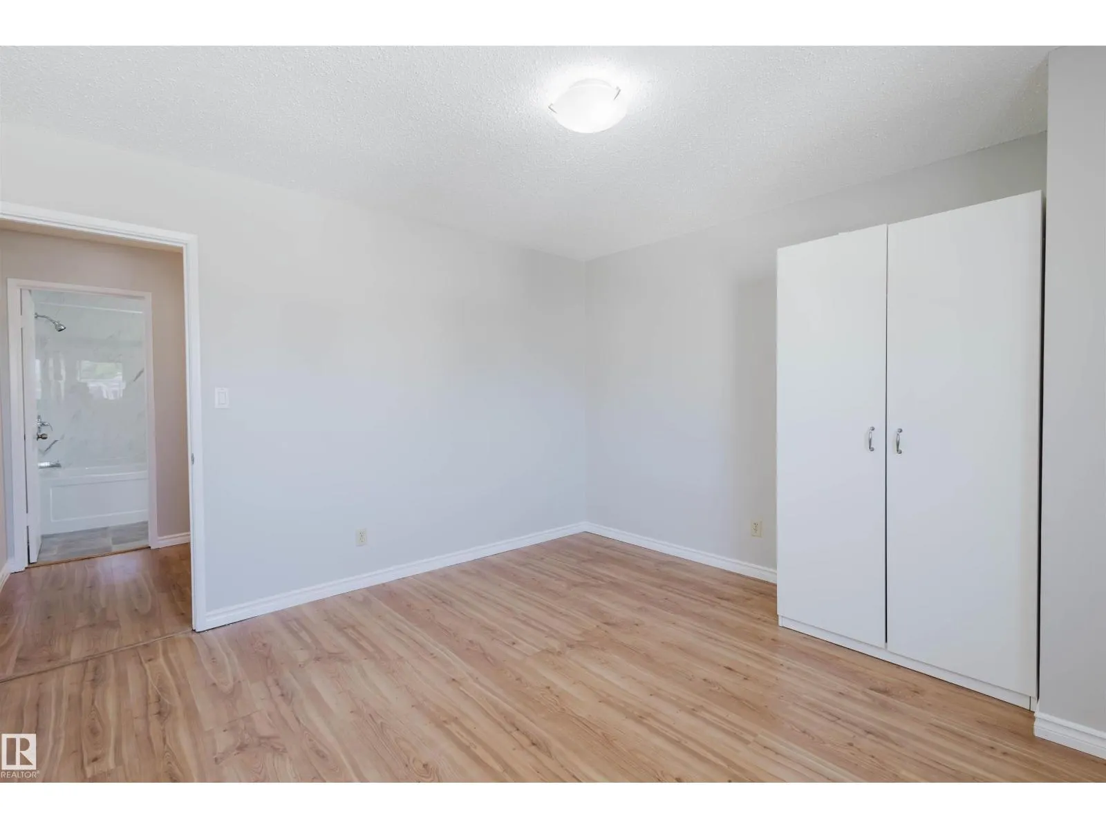 18160 81 AV NW