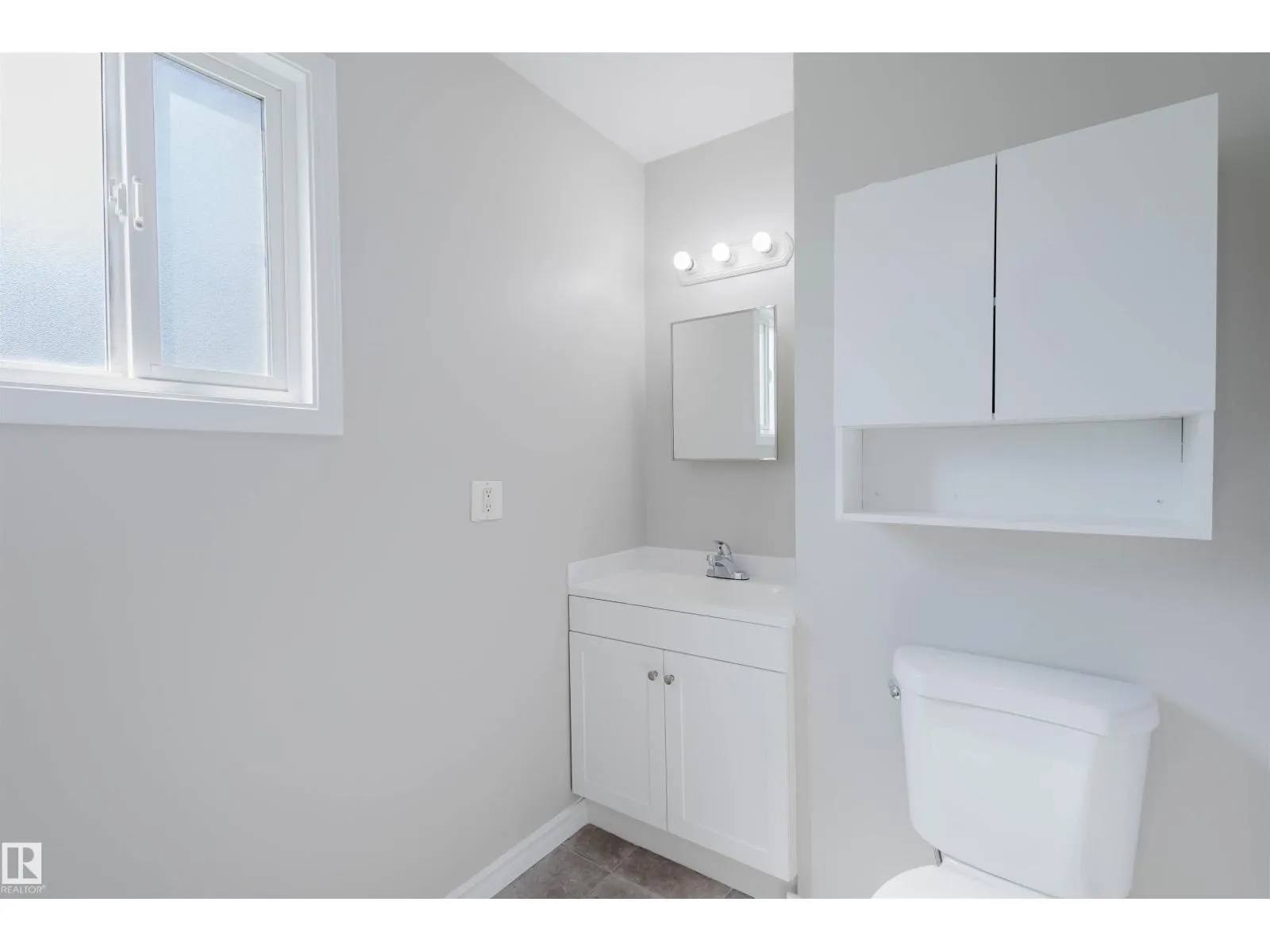 18160 81 AV NW