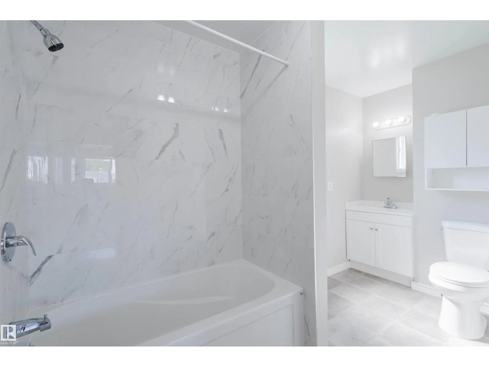 18160 81 AV NW