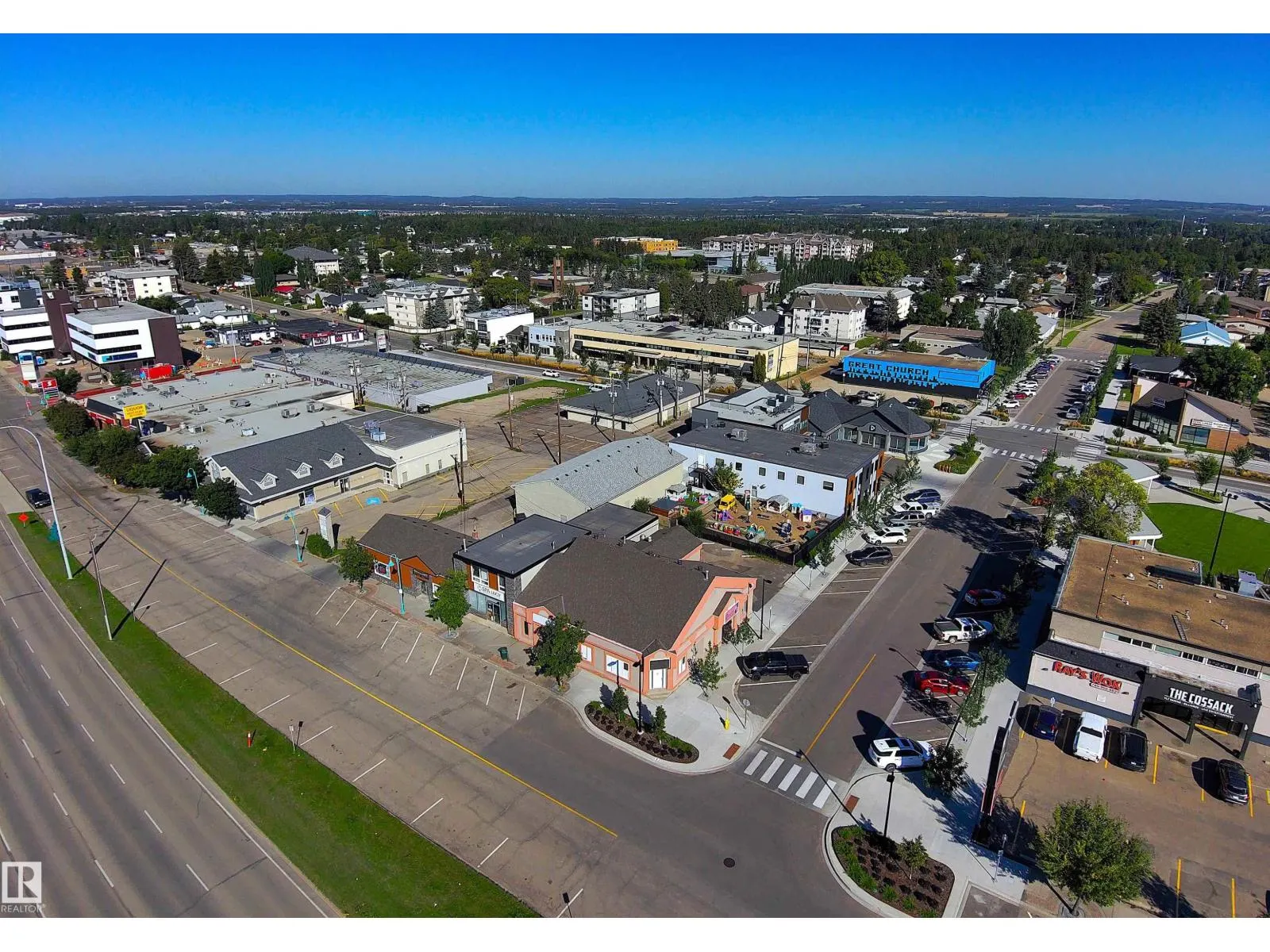 101 MAIN ST