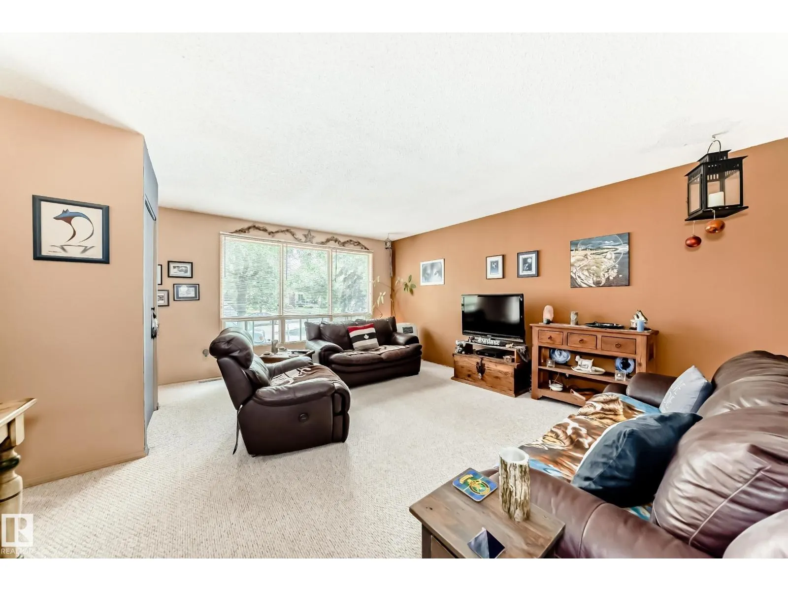 4 FRANKLIN PL