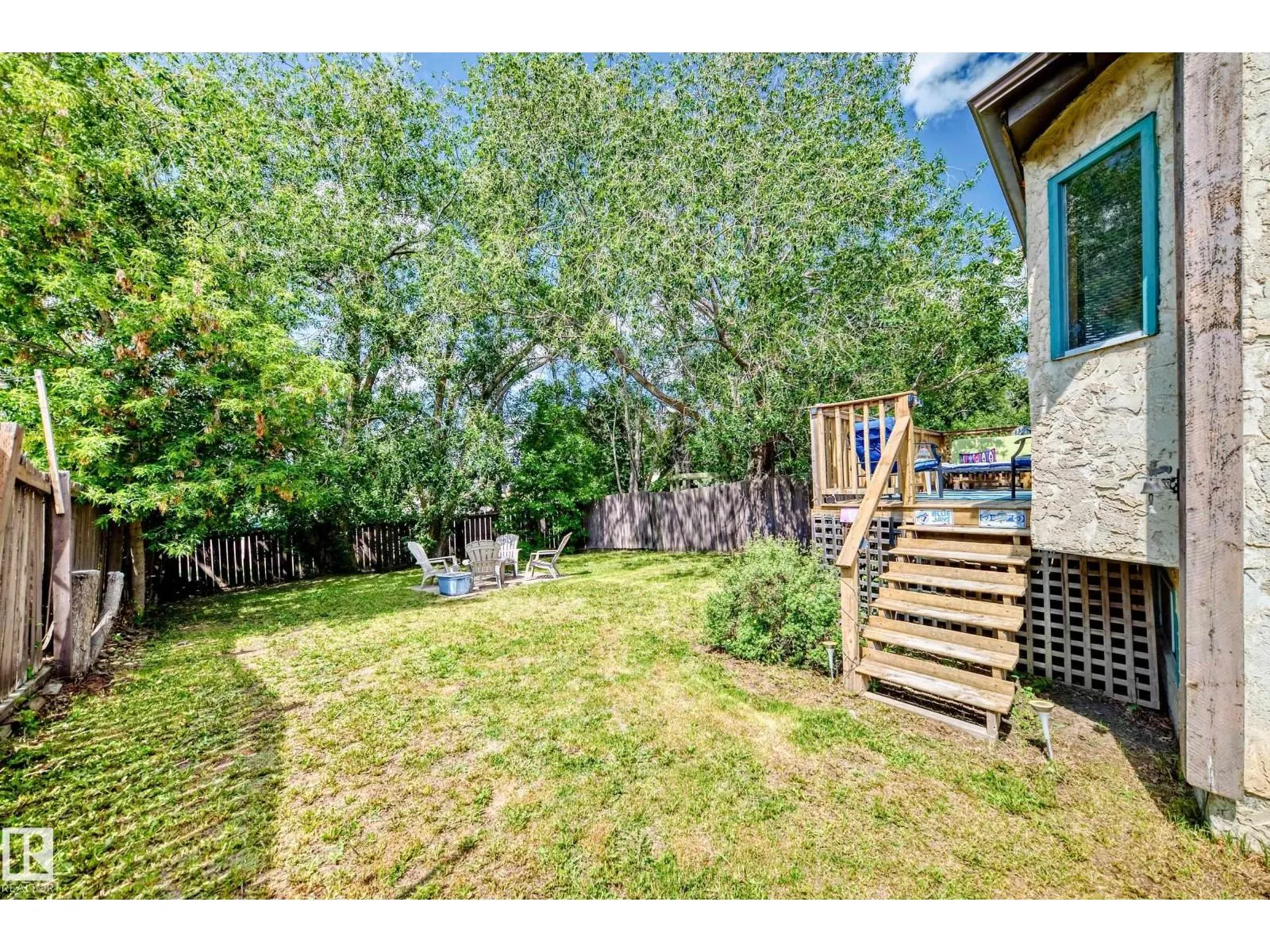 4 FRANKLIN PL