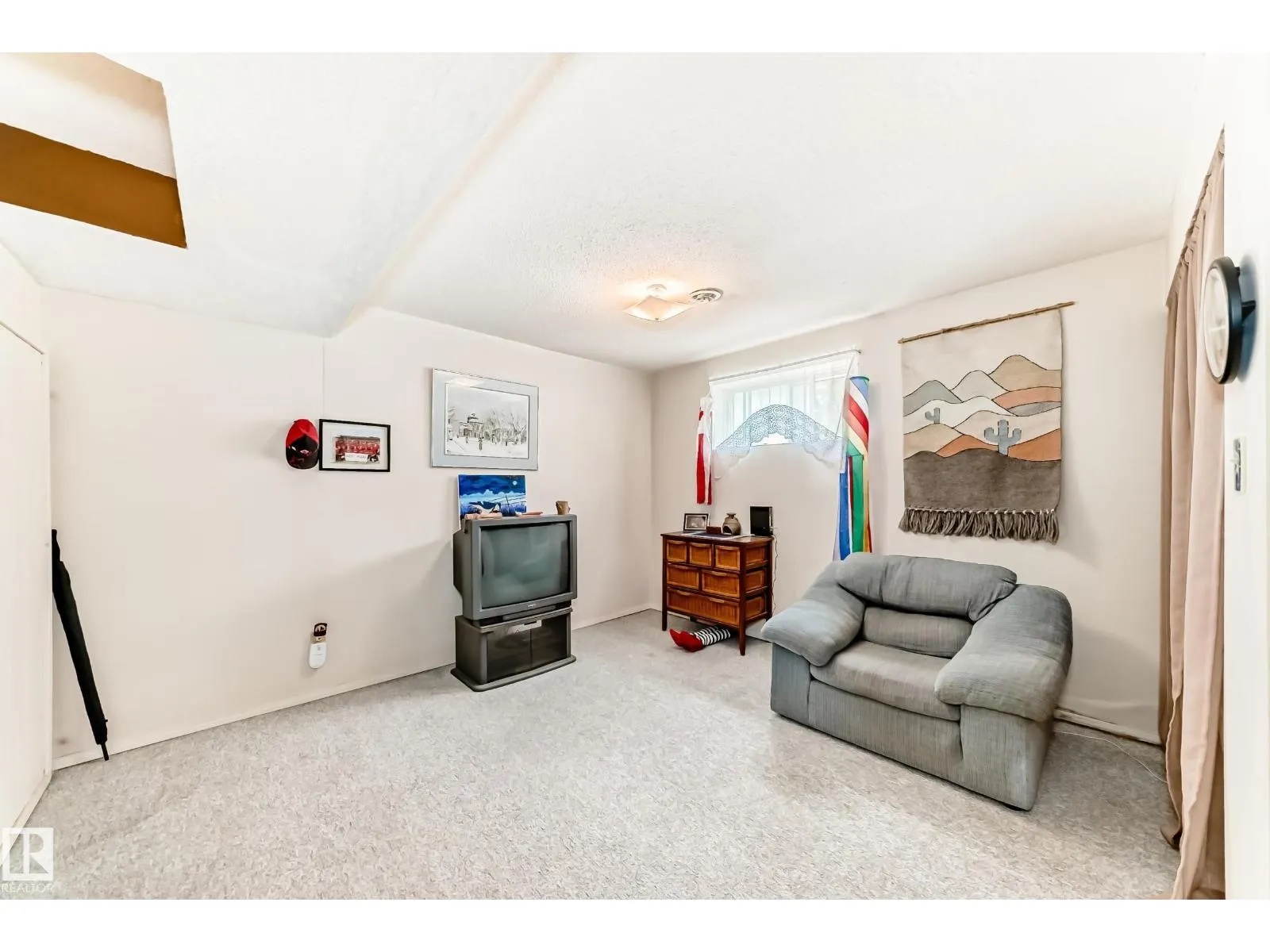 4 FRANKLIN PL