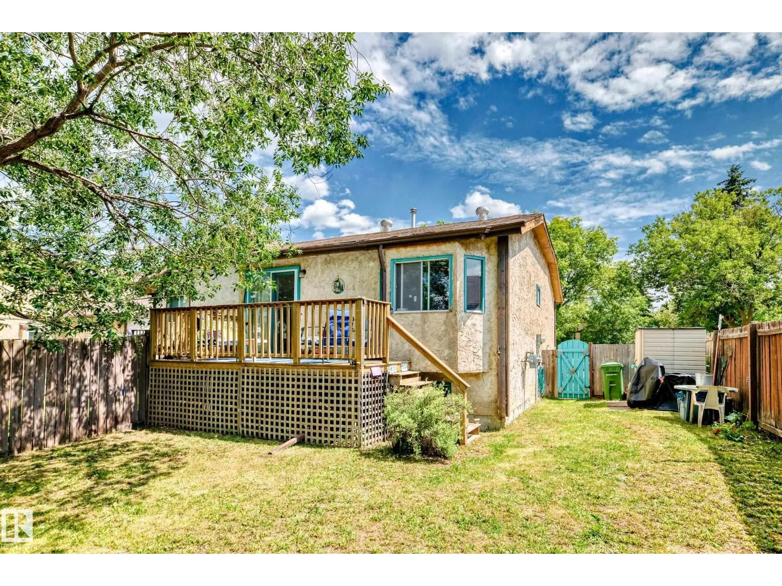 4 FRANKLIN PL
