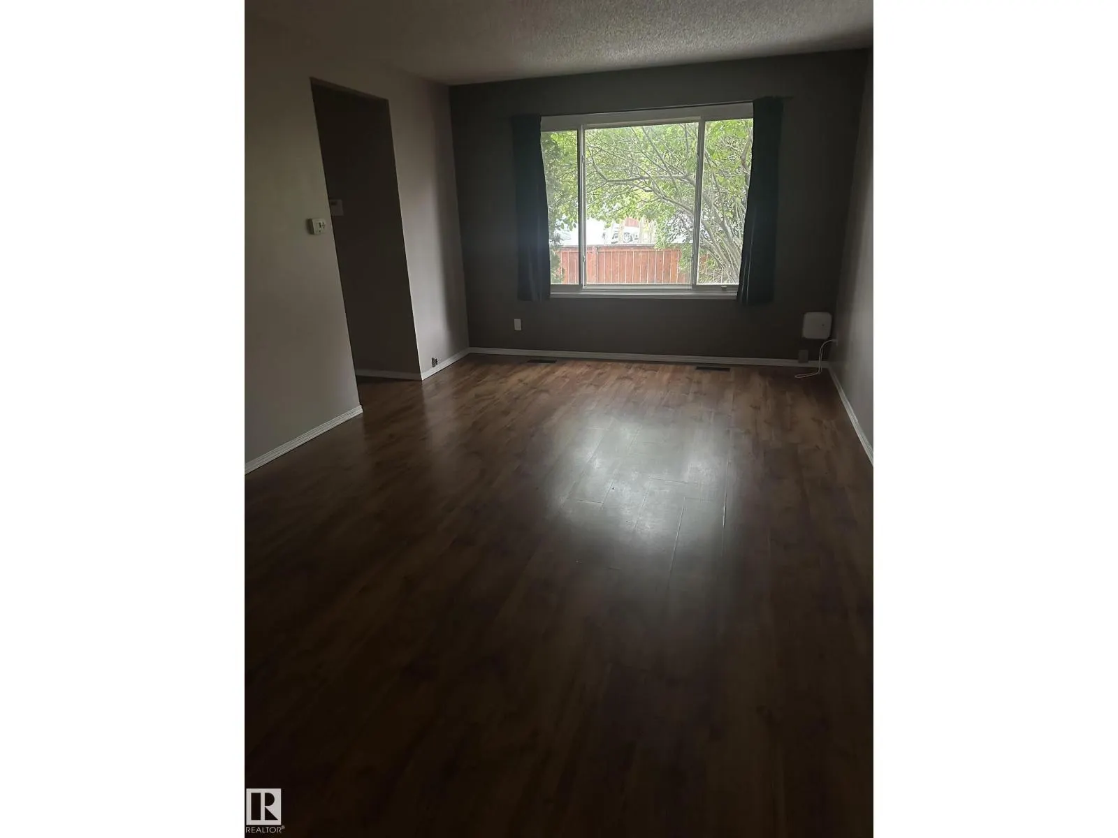 132 PRIMROSE GARDENS GD NW