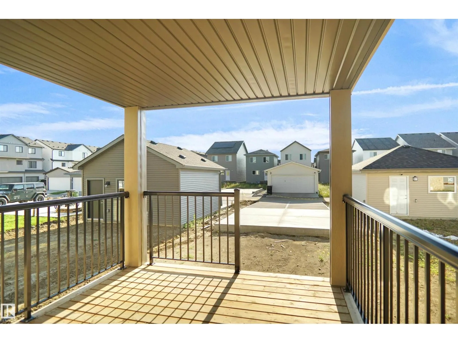 2107 210 ST NW
