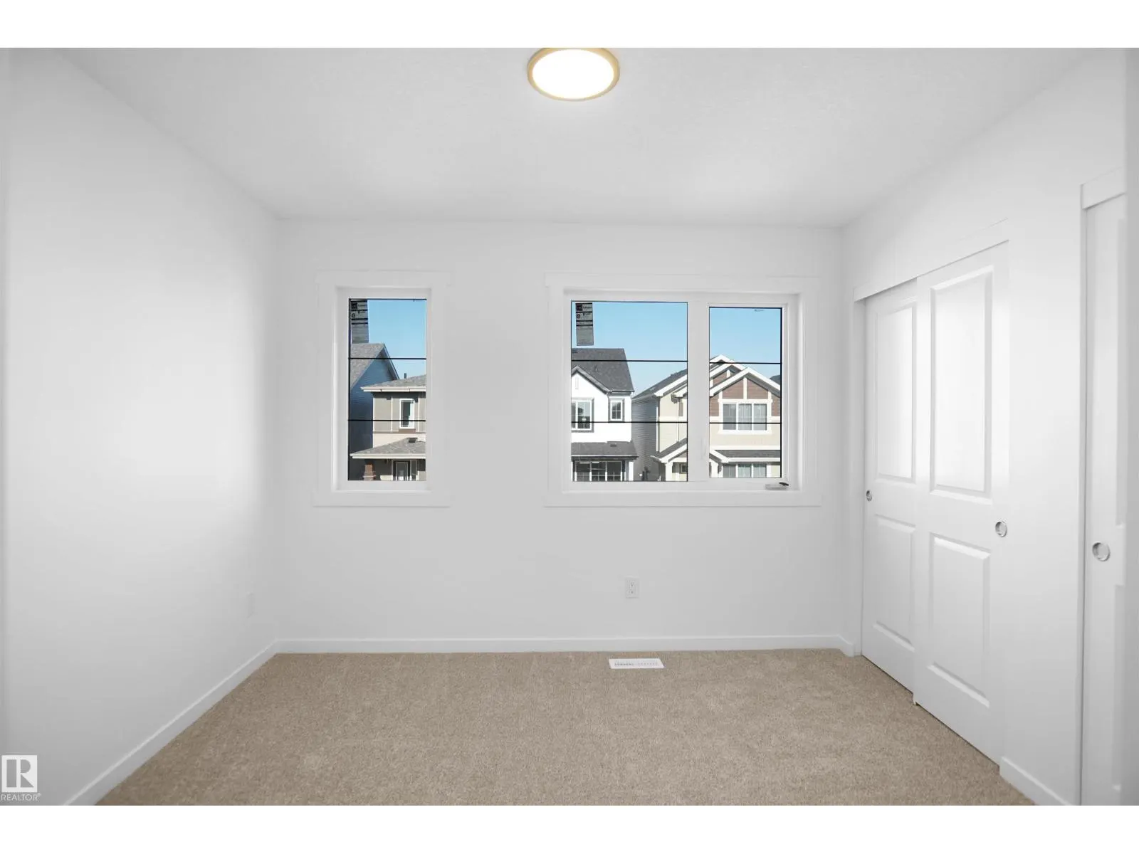 2107 210 ST NW