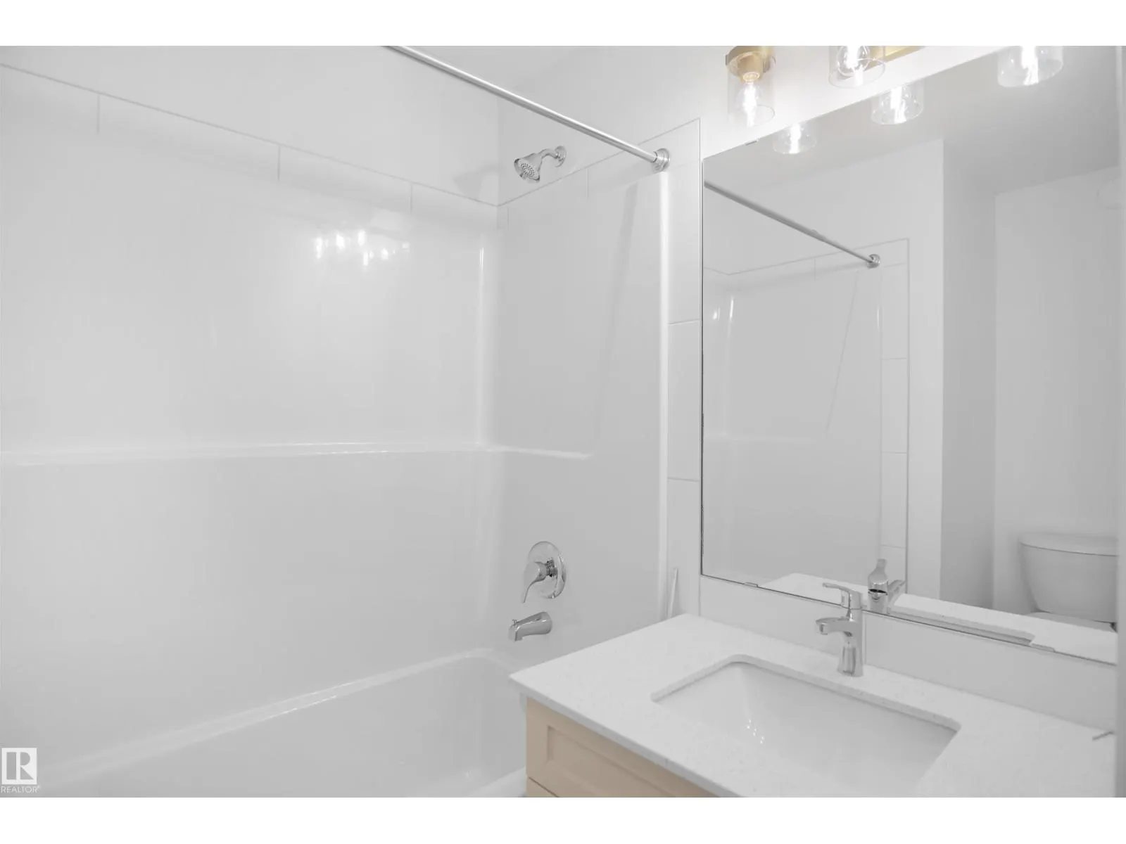 2107 210 ST NW
