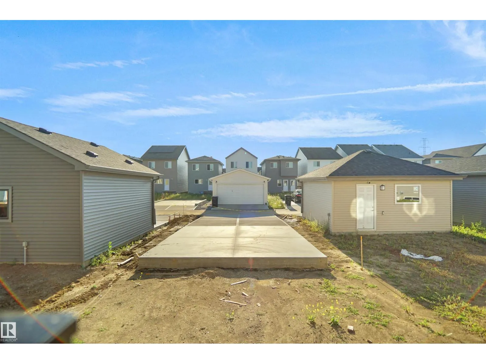 2107 210 ST NW