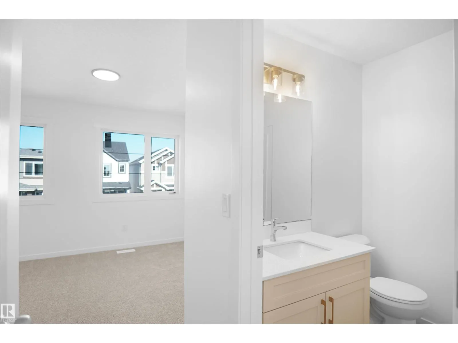 2107 210 ST NW