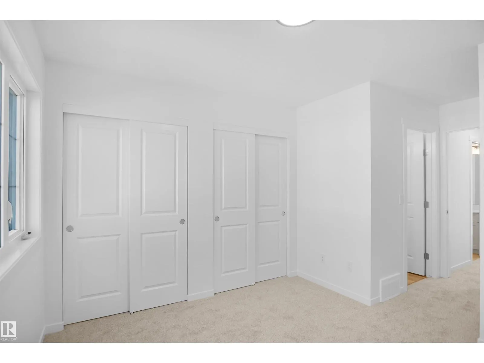 2107 210 ST NW