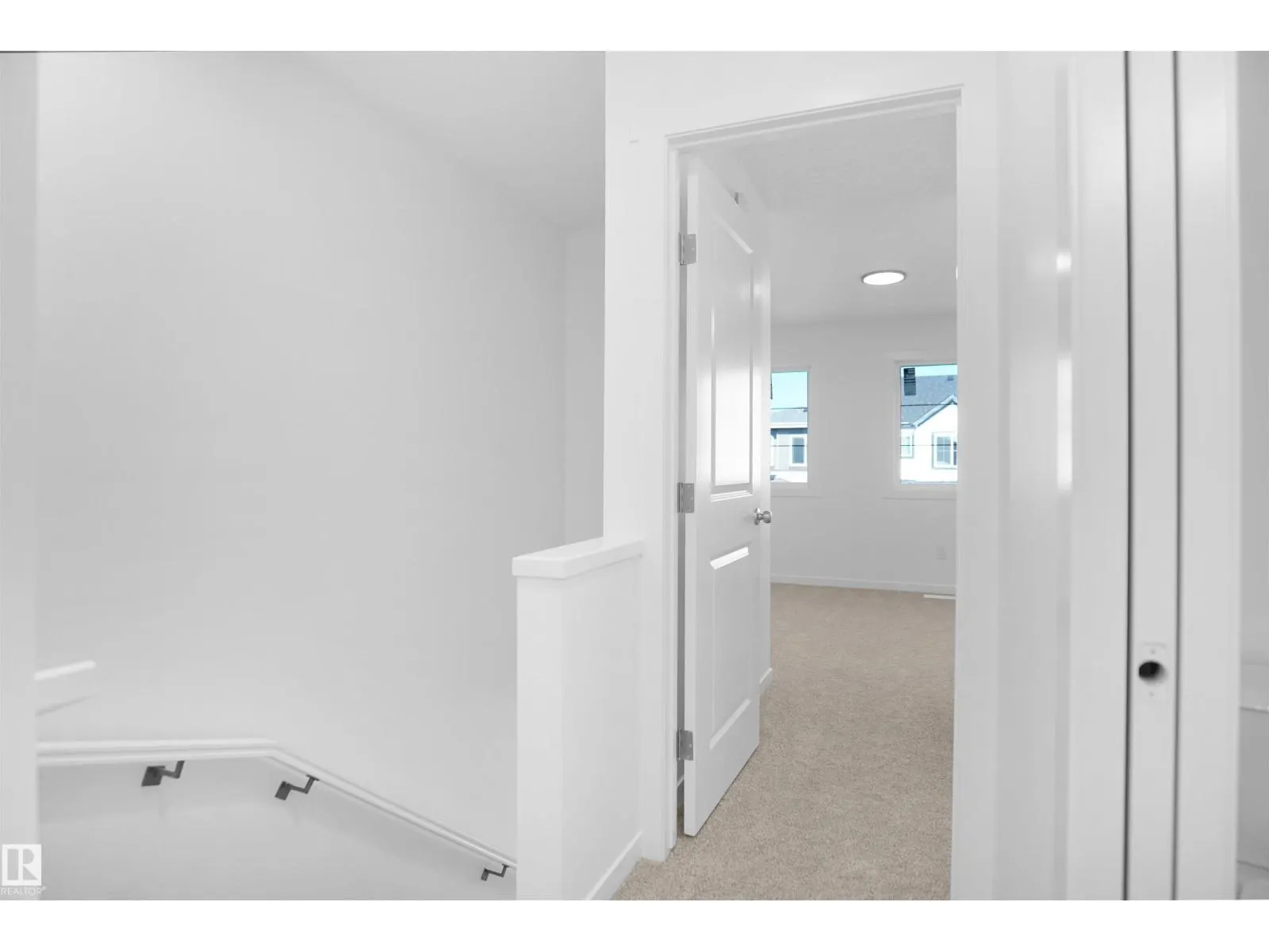 2107 210 ST NW