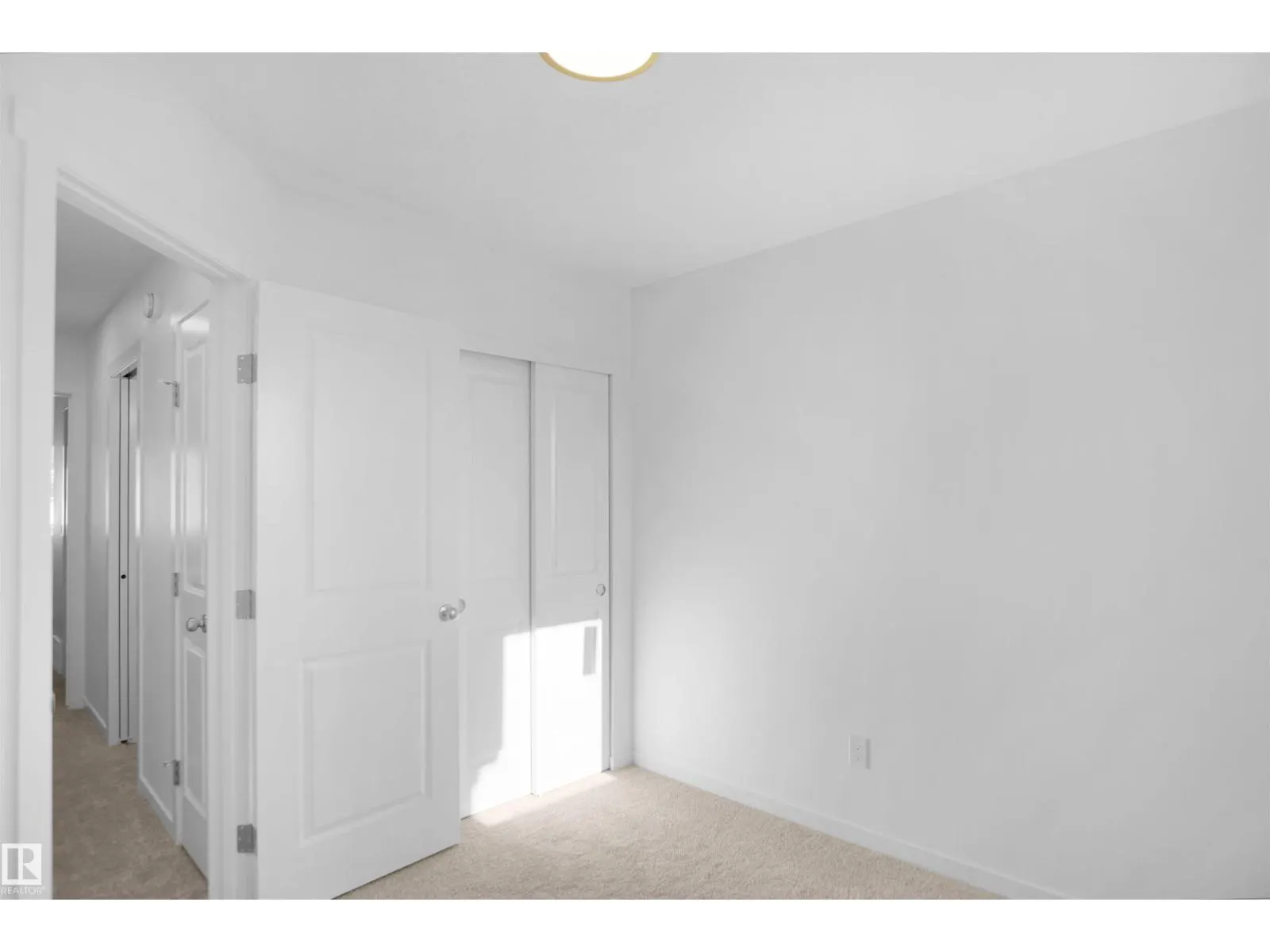 2107 210 ST NW