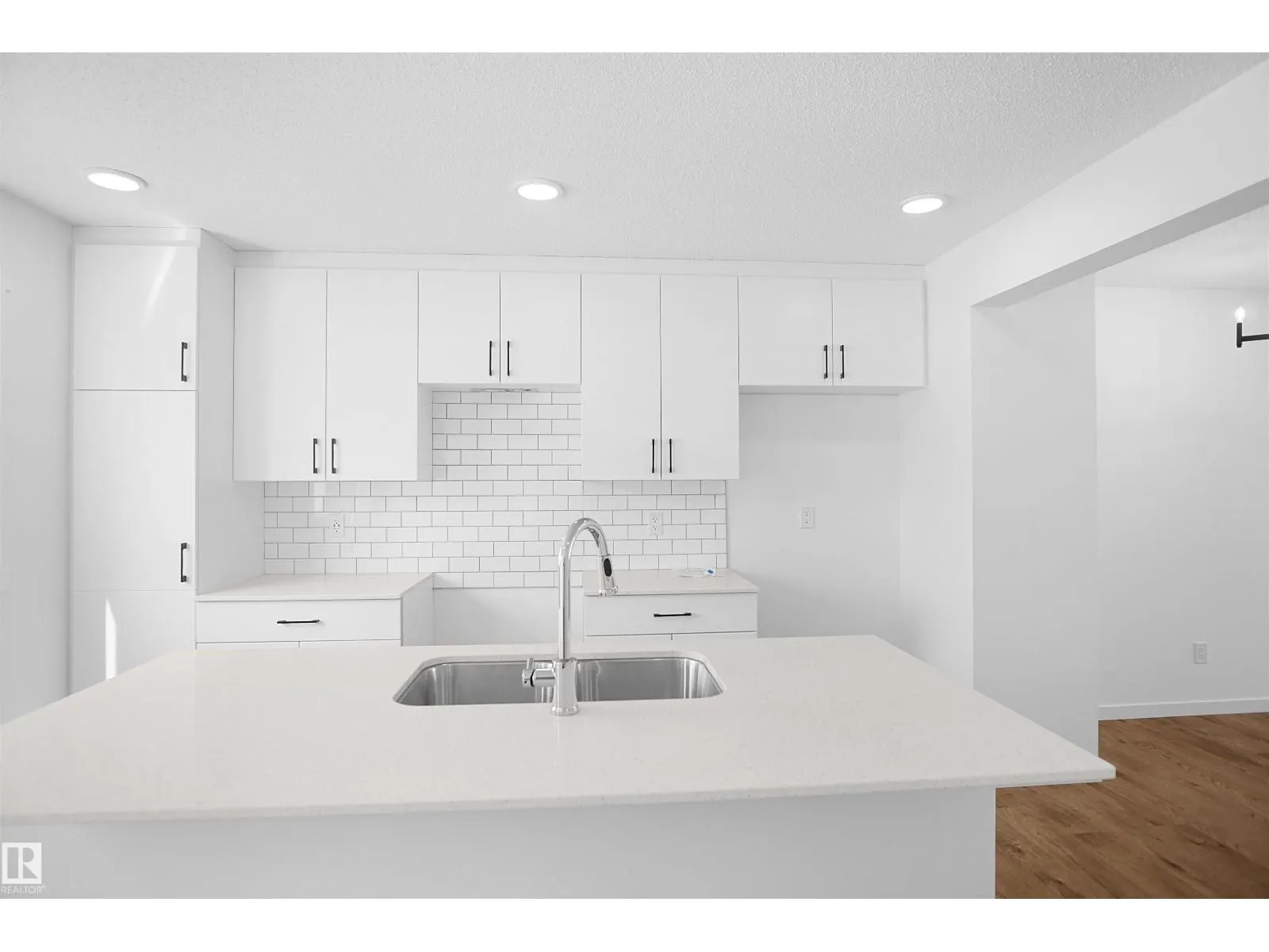 2115 210 ST NW