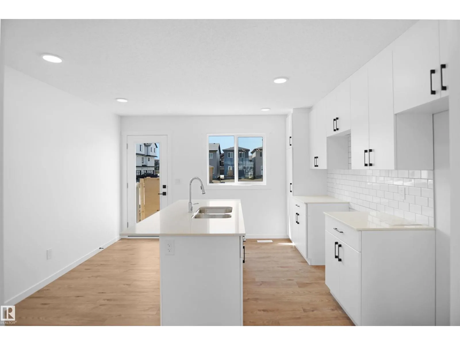 2115 210 ST NW