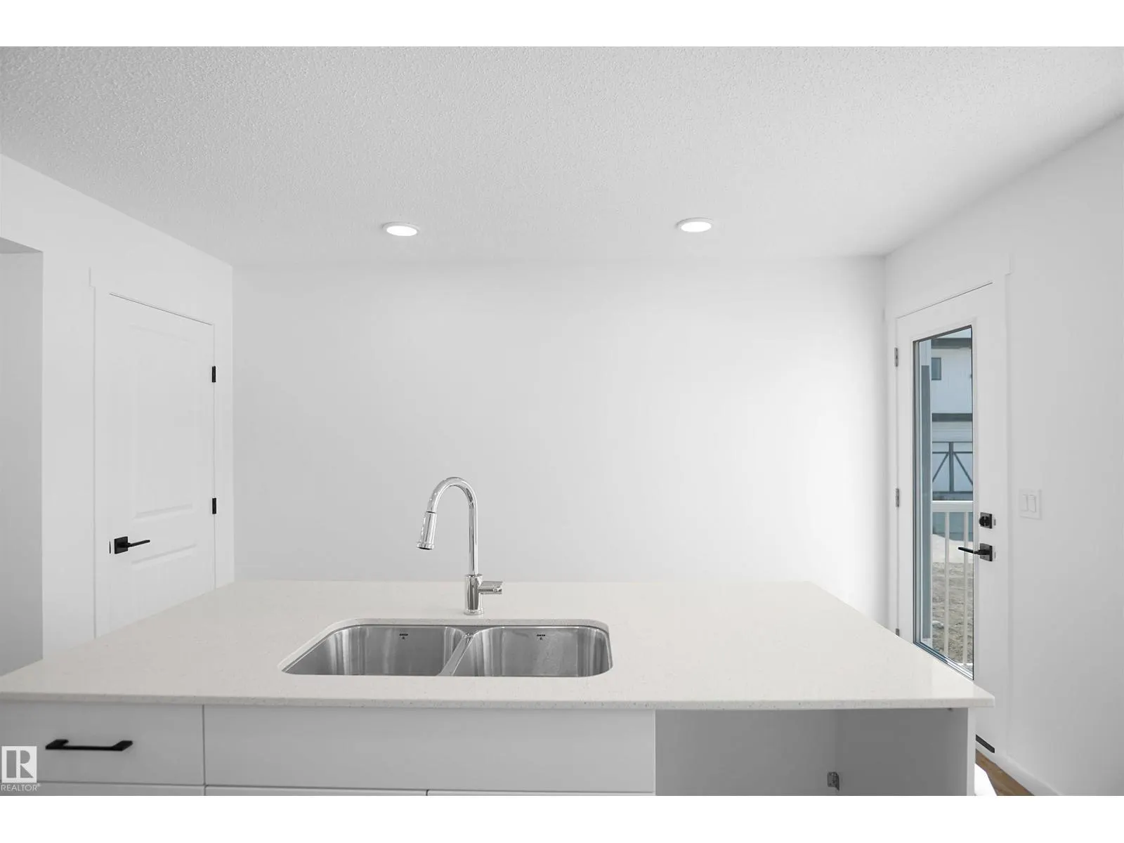 2115 210 ST NW