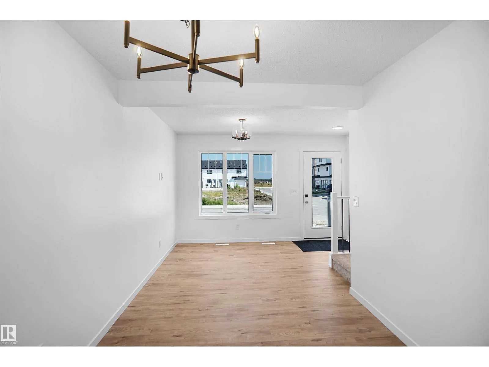 2115 210 ST NW