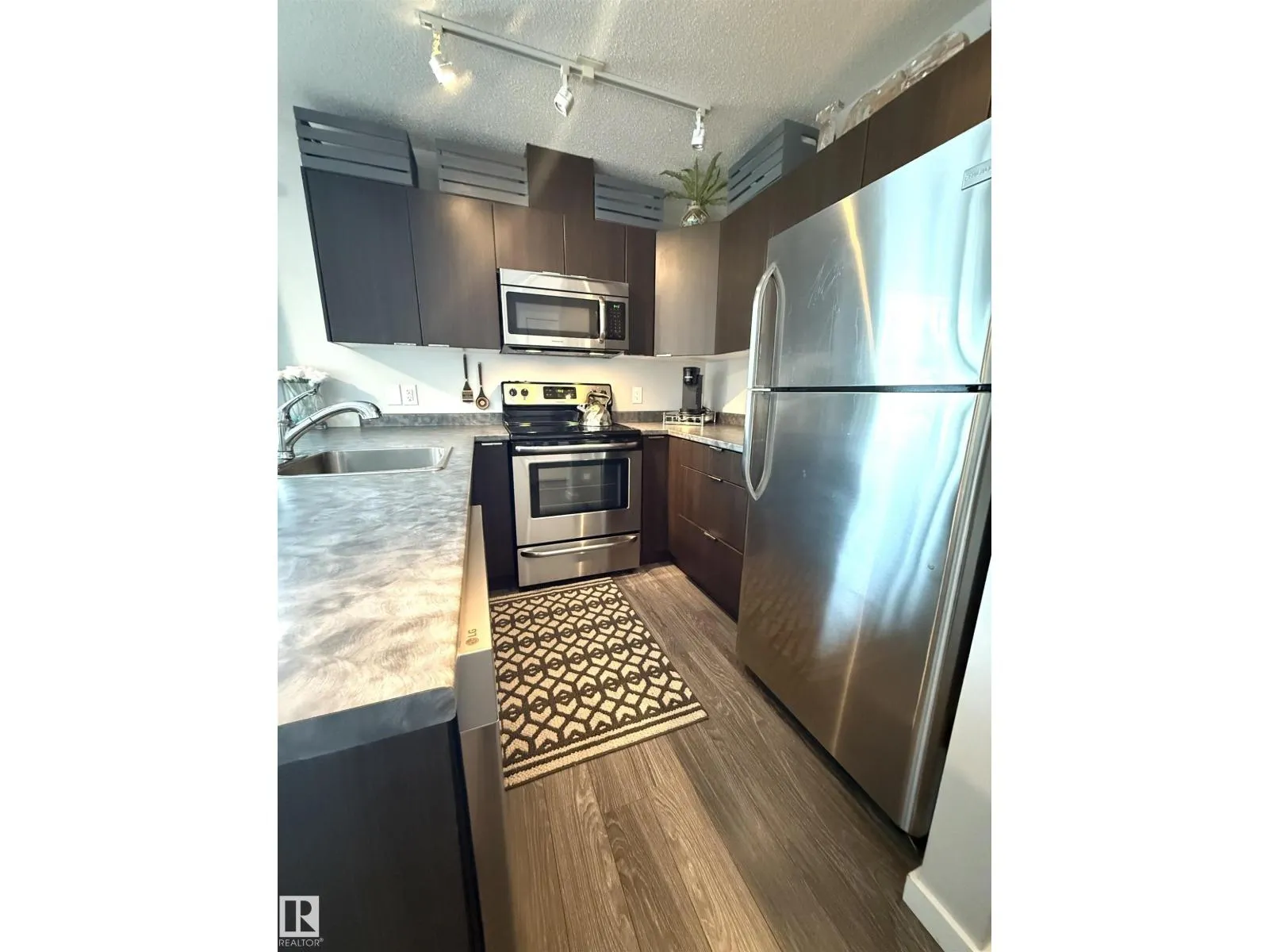 #217 610 Calahoo RD