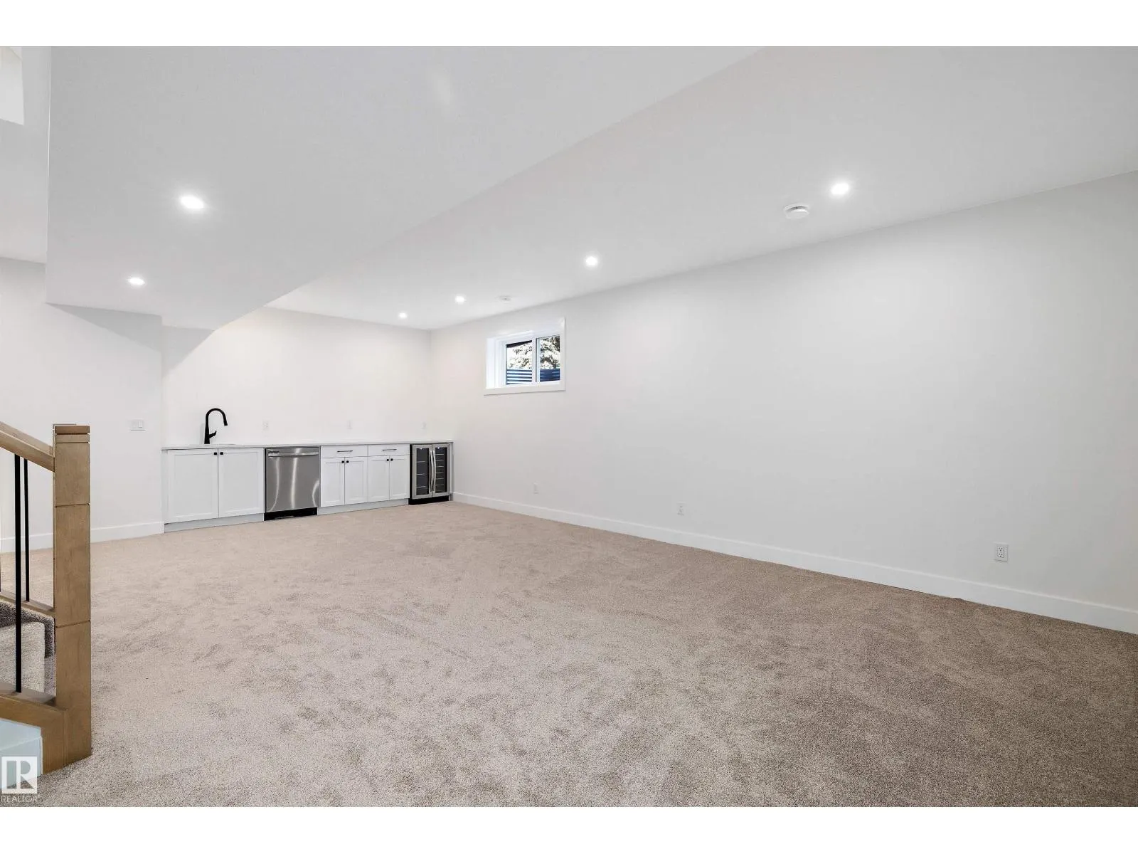 14711 88 AV NW