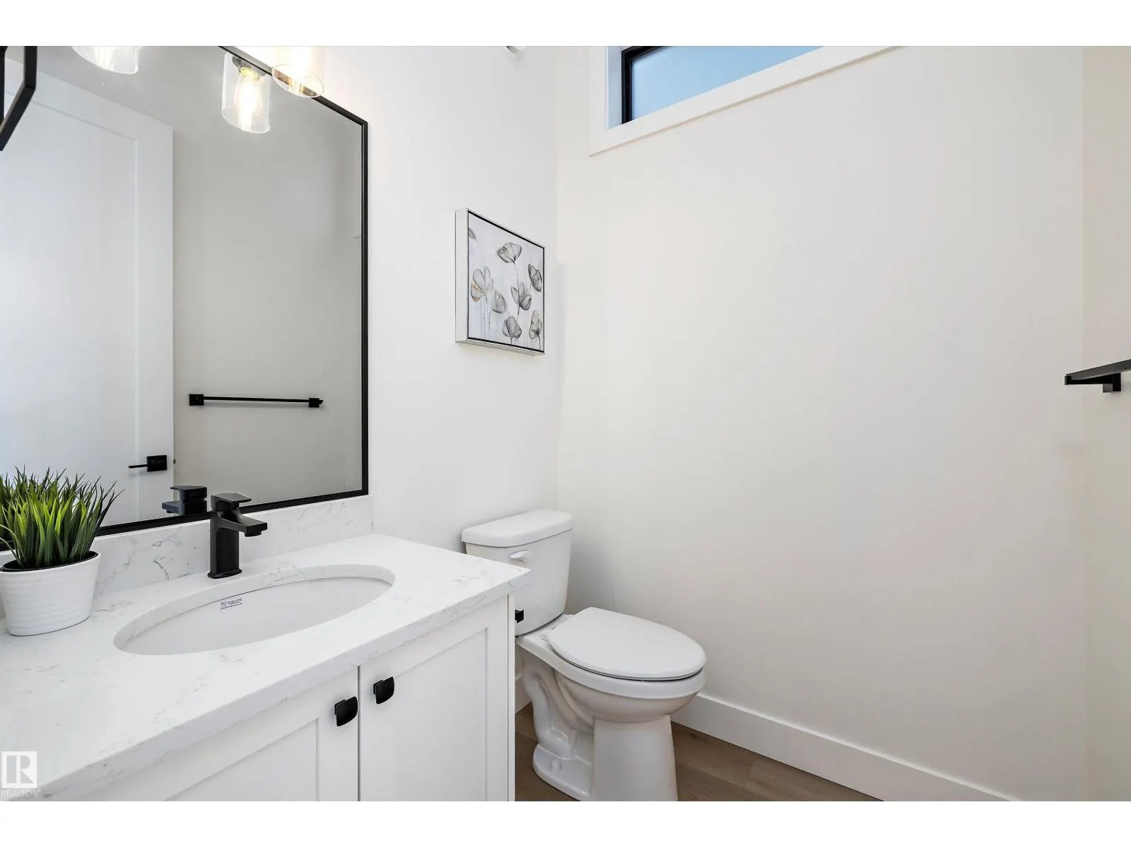 14711 88 AV NW
