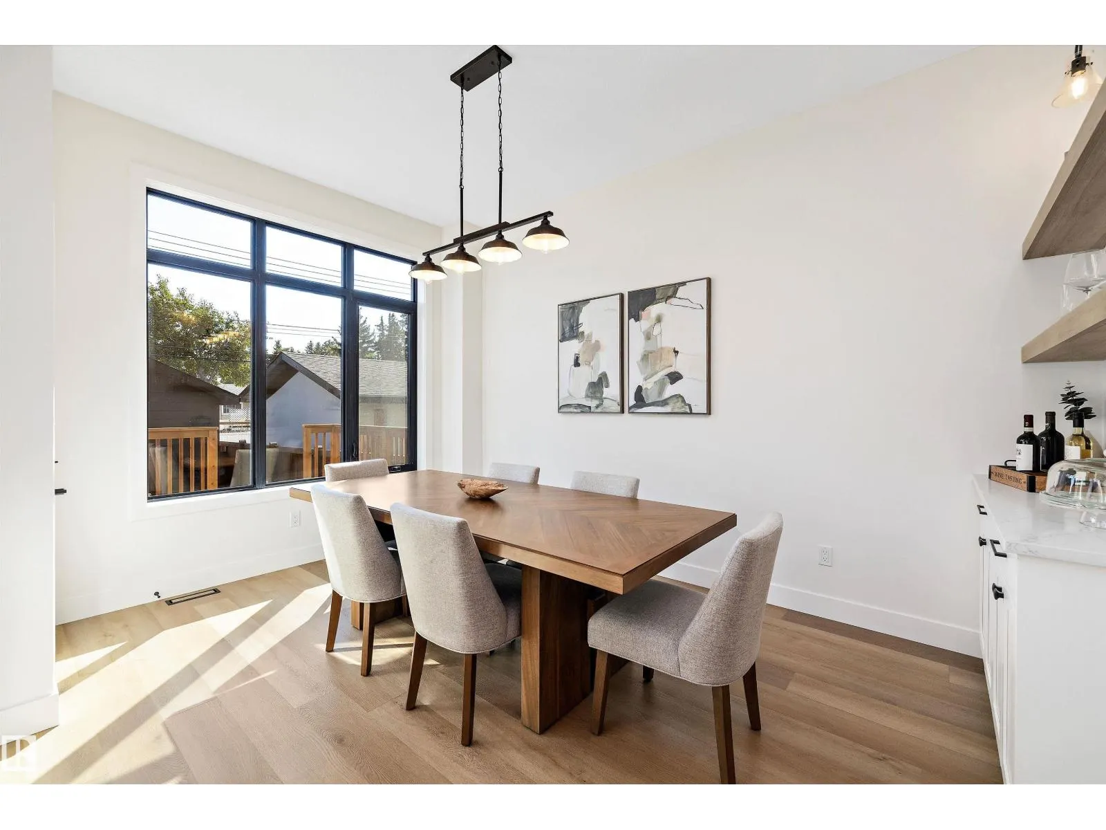14711 88 AV NW