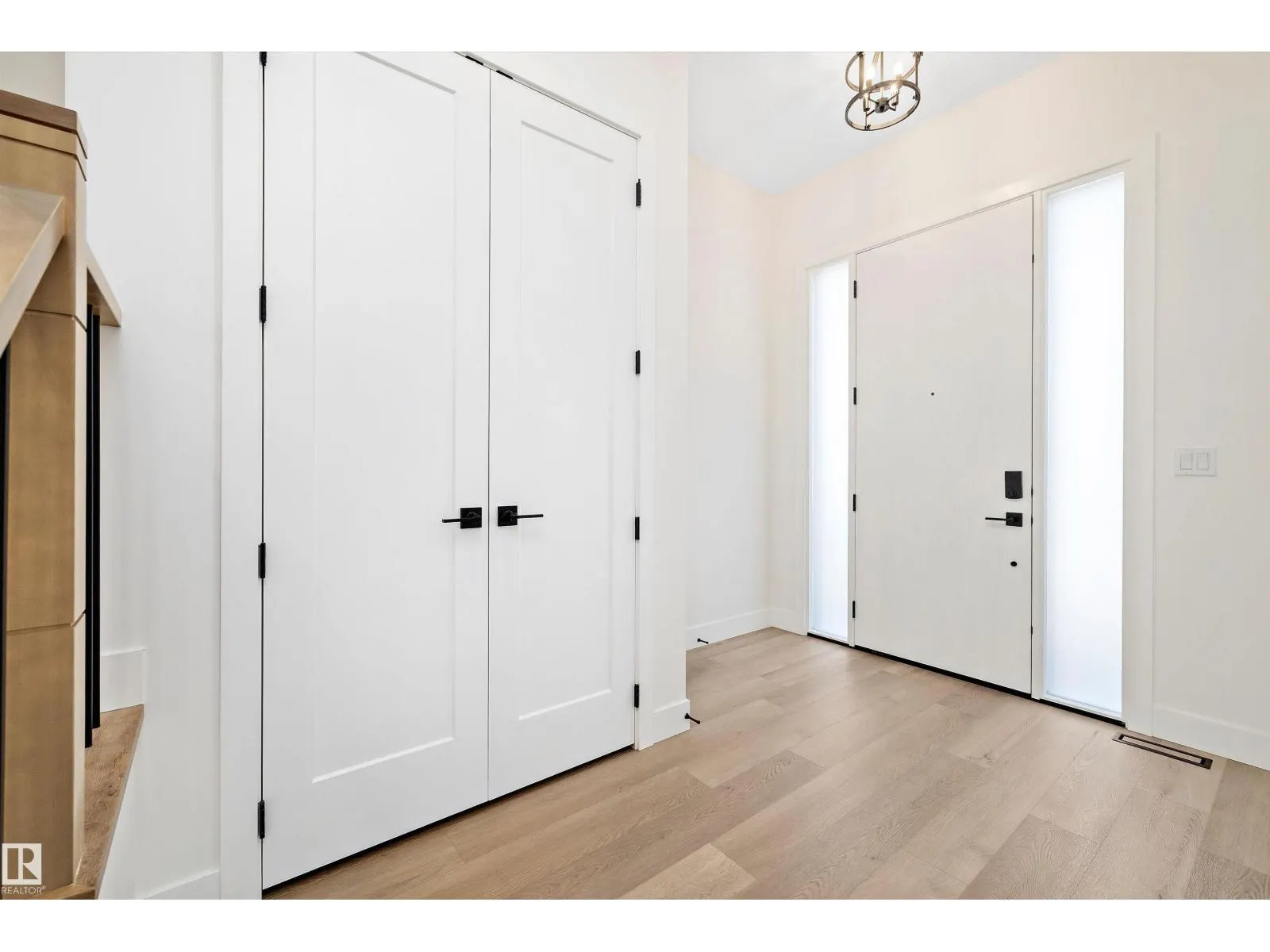 14711 88 AV NW