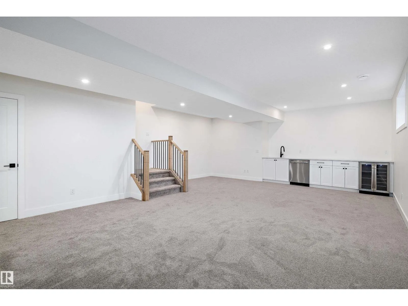 14711 88 AV NW