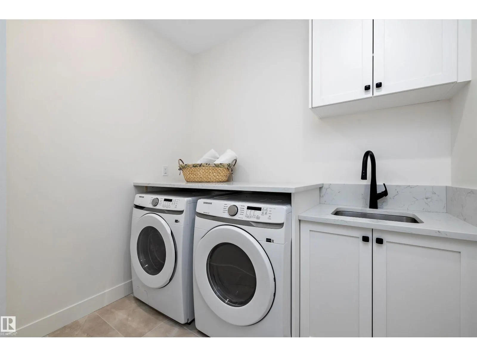 14711 88 AV NW