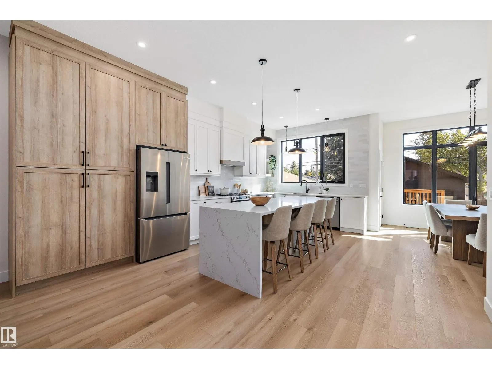 14711 88 AV NW