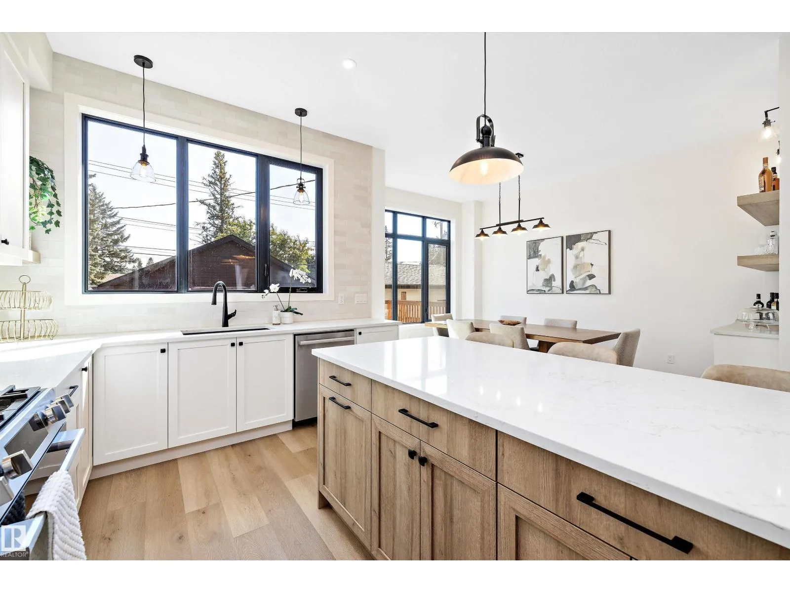 14711 88 AV NW