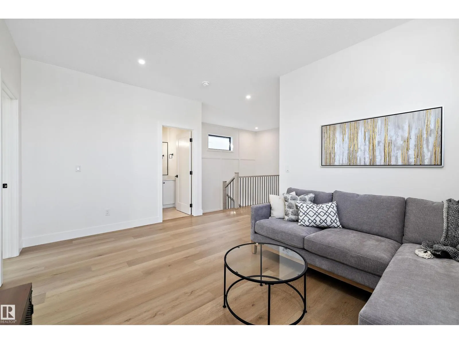 14711 88 AV NW